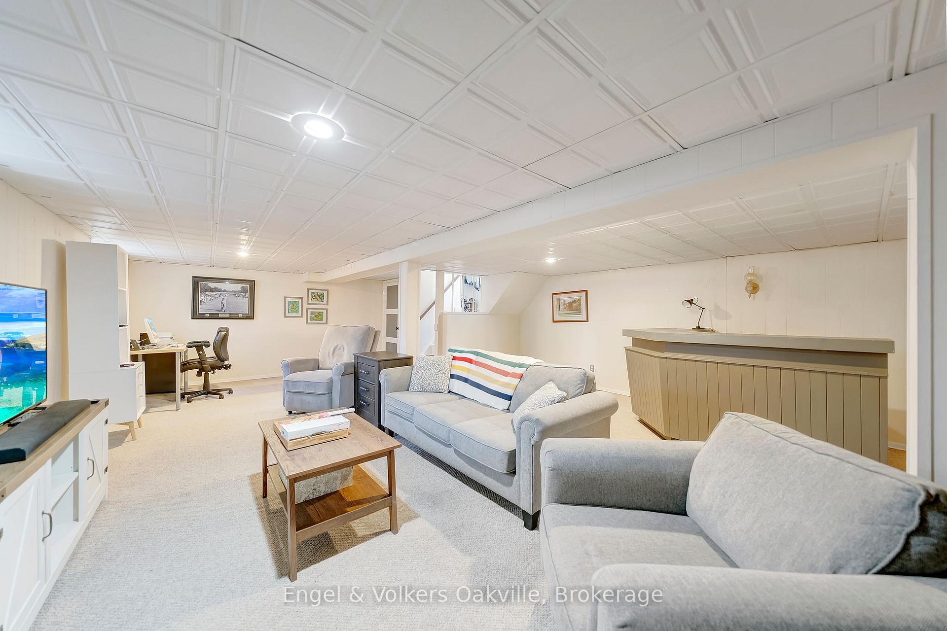 Photo 18 of 1354 Ontario Street, Burlington, Brant — HOMEH