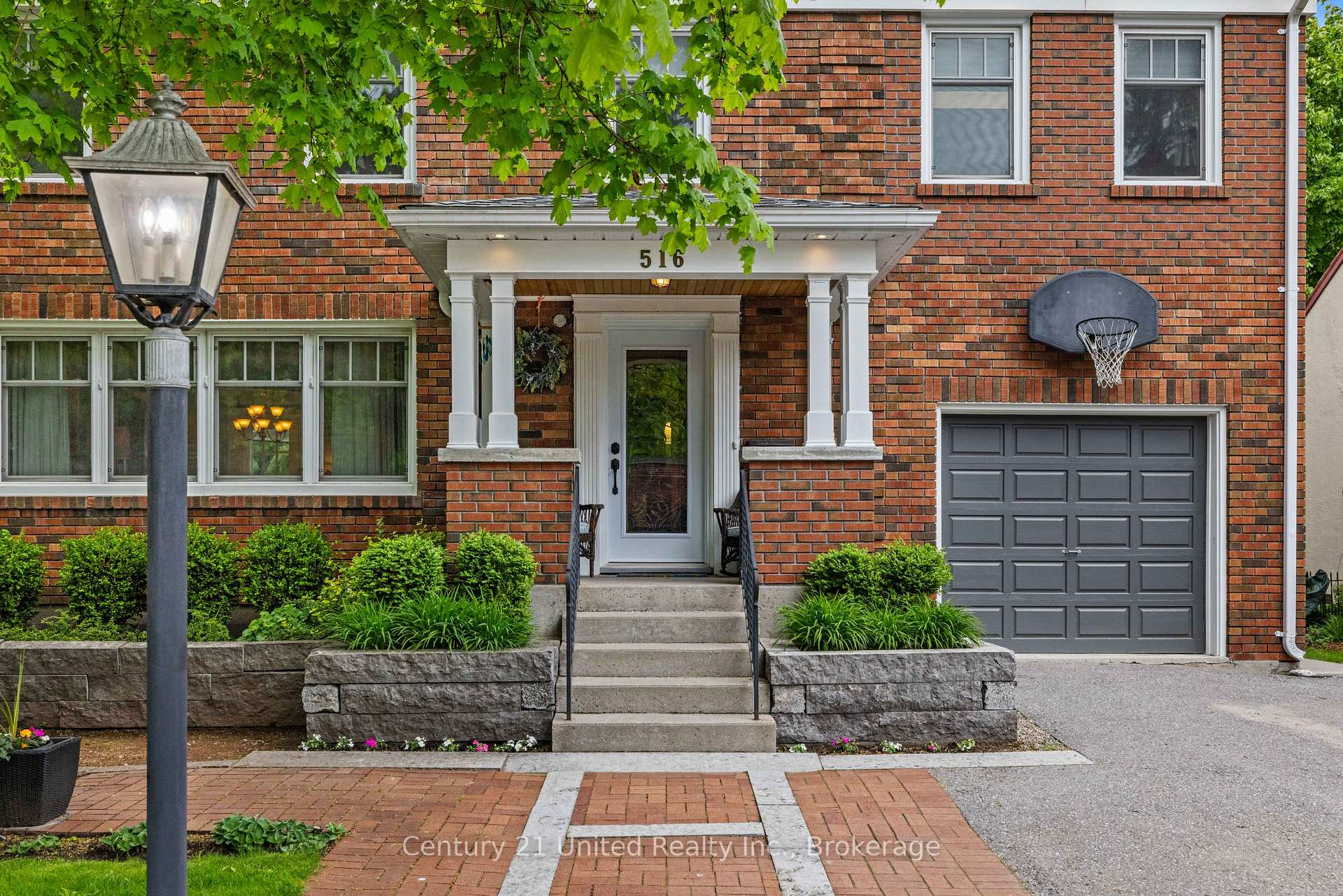 Photo 3 of 516 Hunter Street W, Peterborough, Town Ward 3 — HOMEH