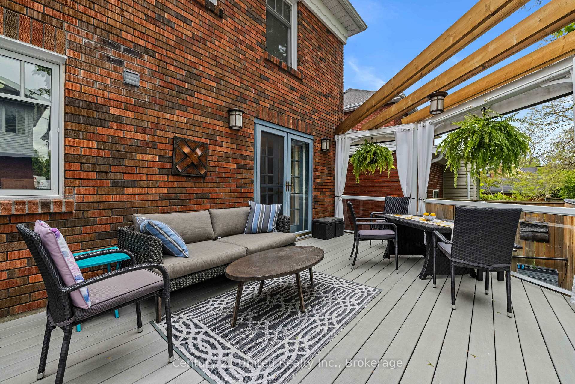 Photo 34 of 516 Hunter Street W, Peterborough, Town Ward 3 — HOMEH