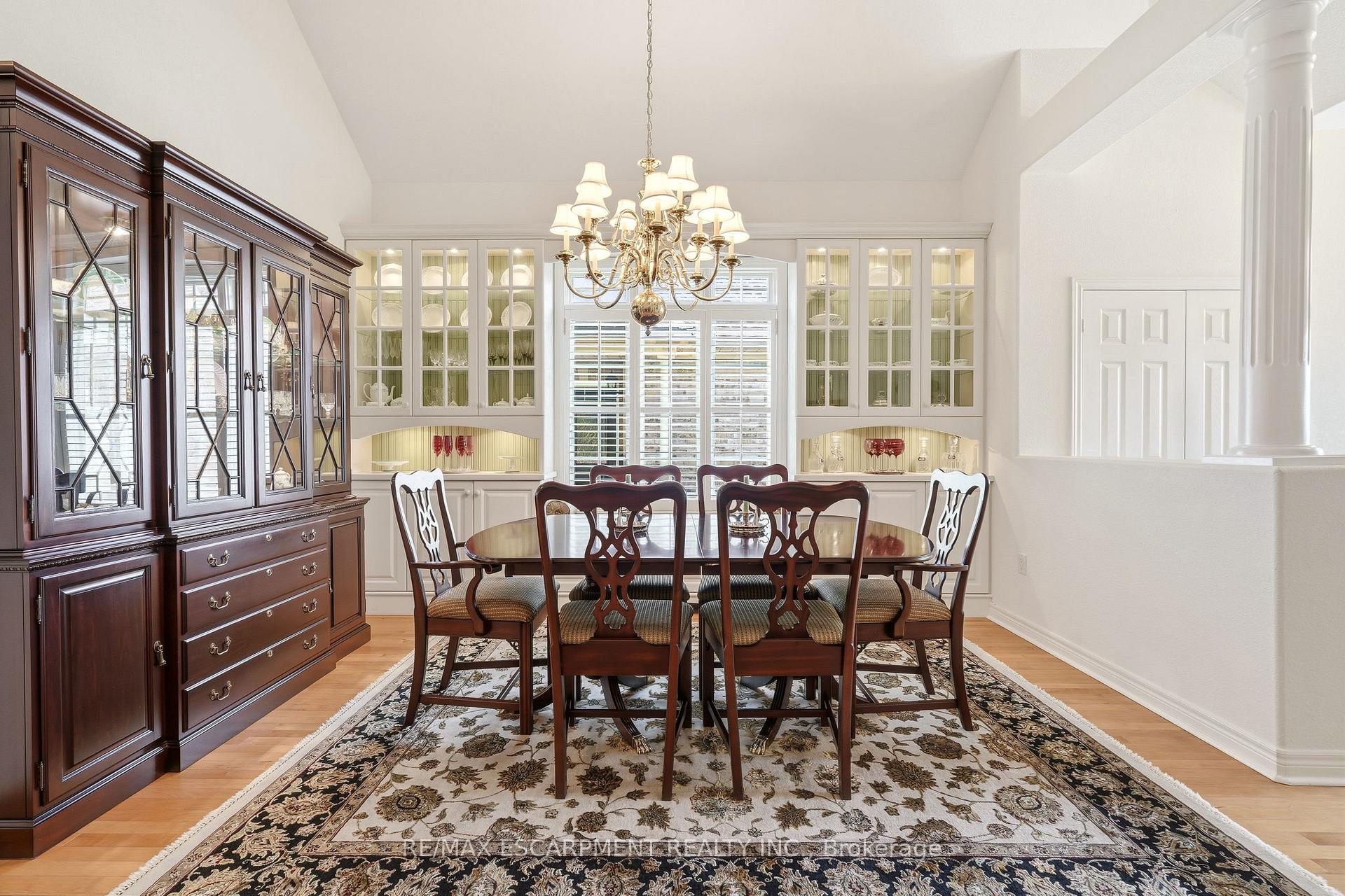 Photo 6 of 4172 Stonebridge Crescent, Burlington, Rose — HOMEH