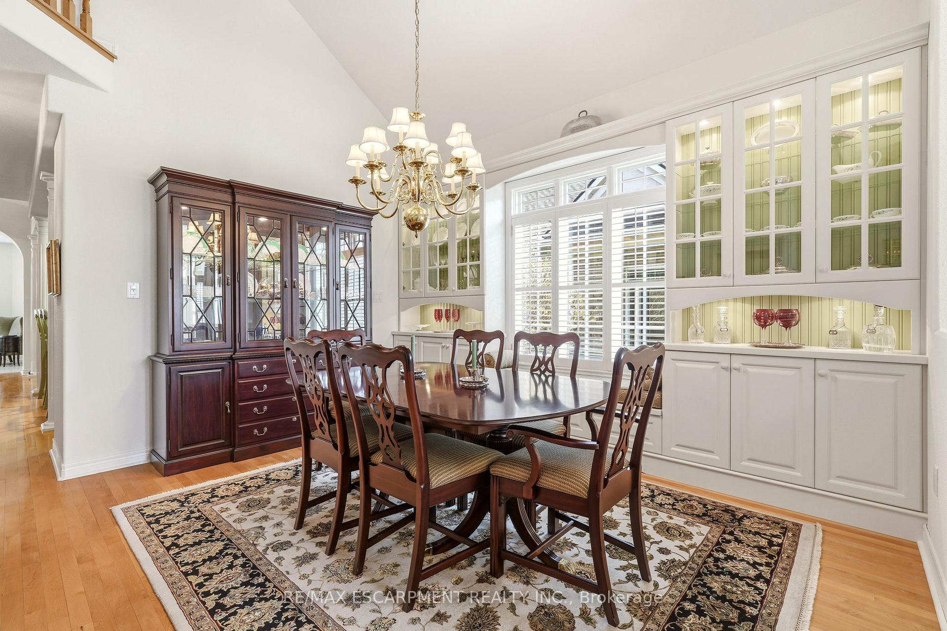 Photo 7 of 4172 Stonebridge Crescent, Burlington, Rose — HOMEH