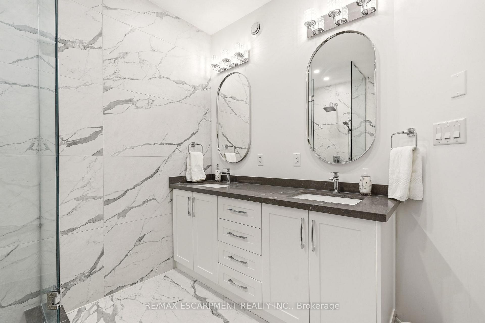 Photo 27 of 4172 Stonebridge Crescent, Burlington, Rose — HOMEH