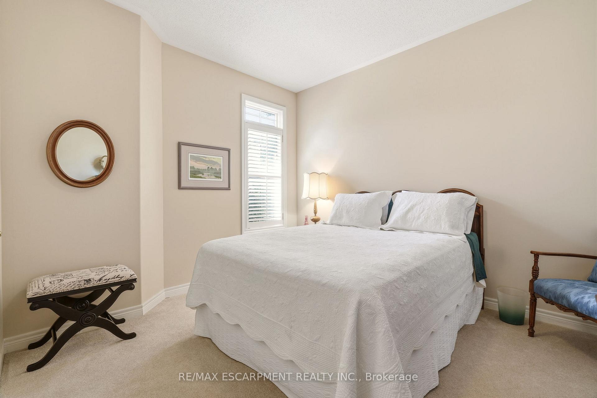 Photo 28 of 4172 Stonebridge Crescent, Burlington, Rose — HOMEH