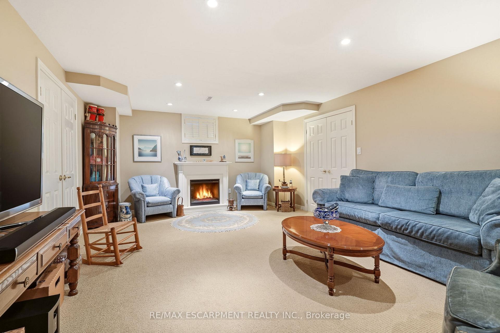 Photo 37 of 4172 Stonebridge Crescent, Burlington, Rose — HOMEH