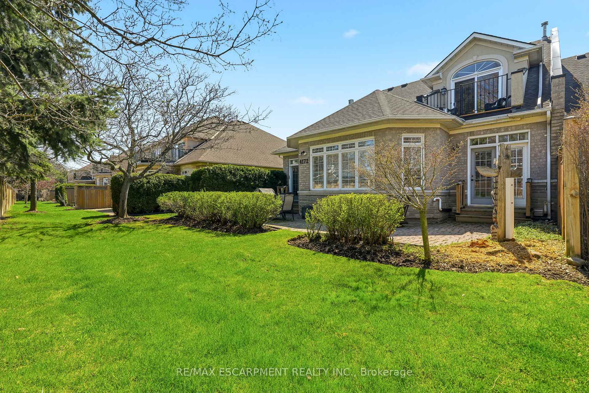 Photo 43 of 4172 Stonebridge Crescent, Burlington, Rose — HOMEH