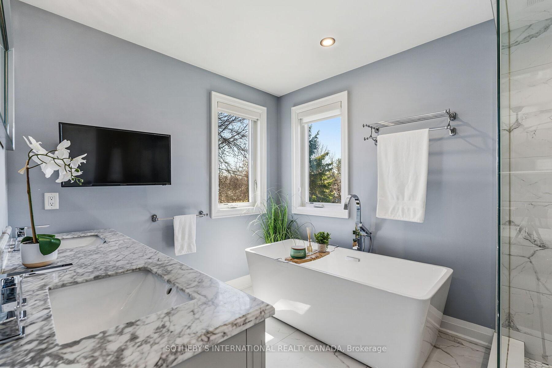 Photo 30 of 71 Burke Street, Georgina, Sutton & Jackson's Point — HOMEH