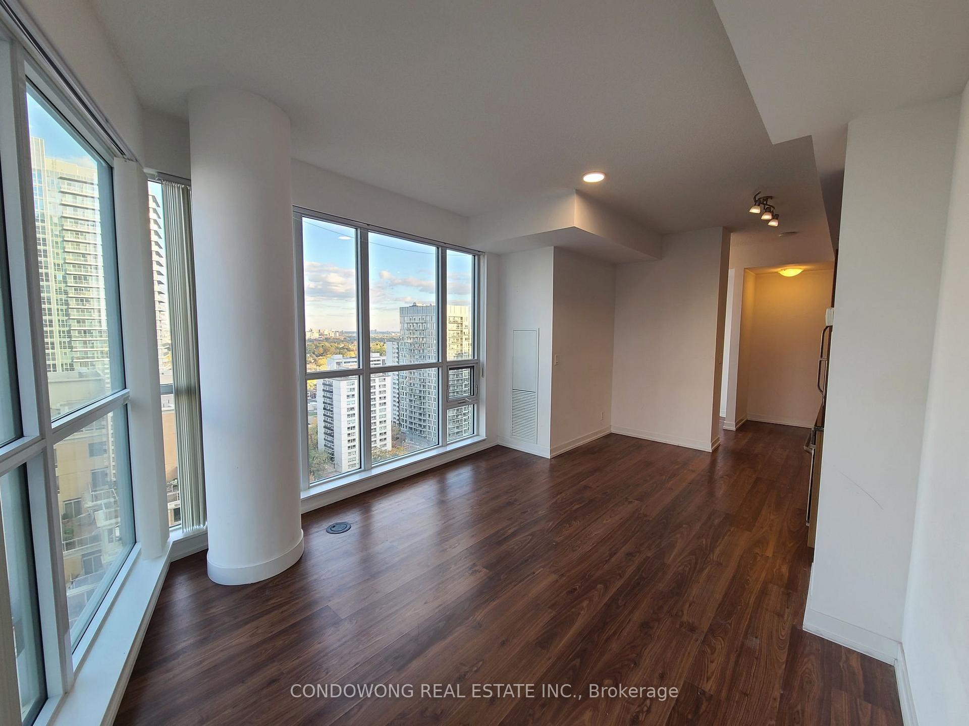 Photo 3 of Unit 1915, 98 Lillian Street, Toronto, Mount Pleasant East — HOMEH