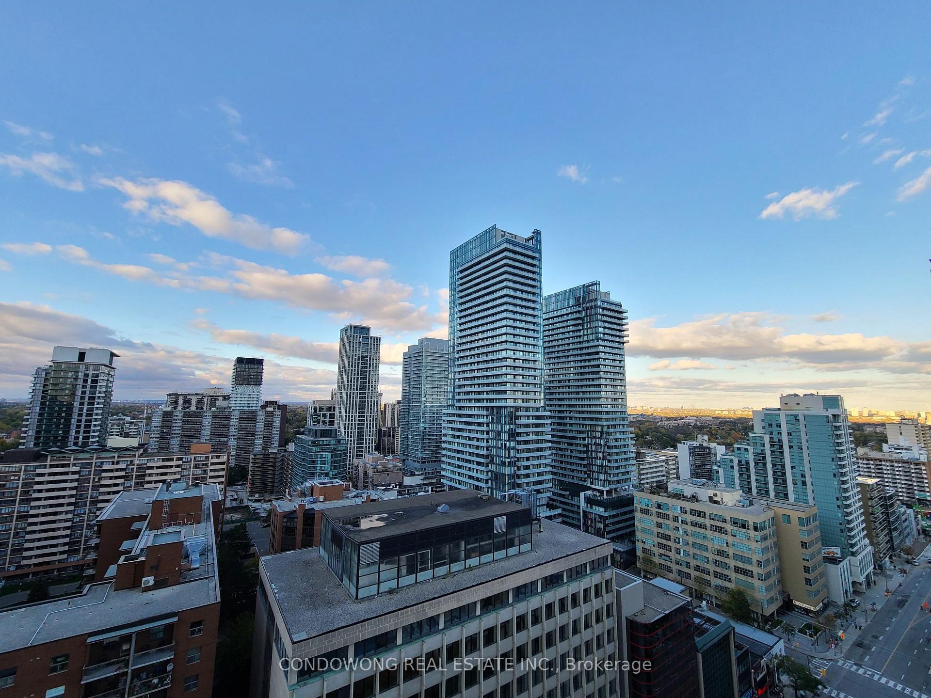 Photo 8 of Unit 1915, 98 Lillian Street, Toronto, Mount Pleasant East — HOMEH