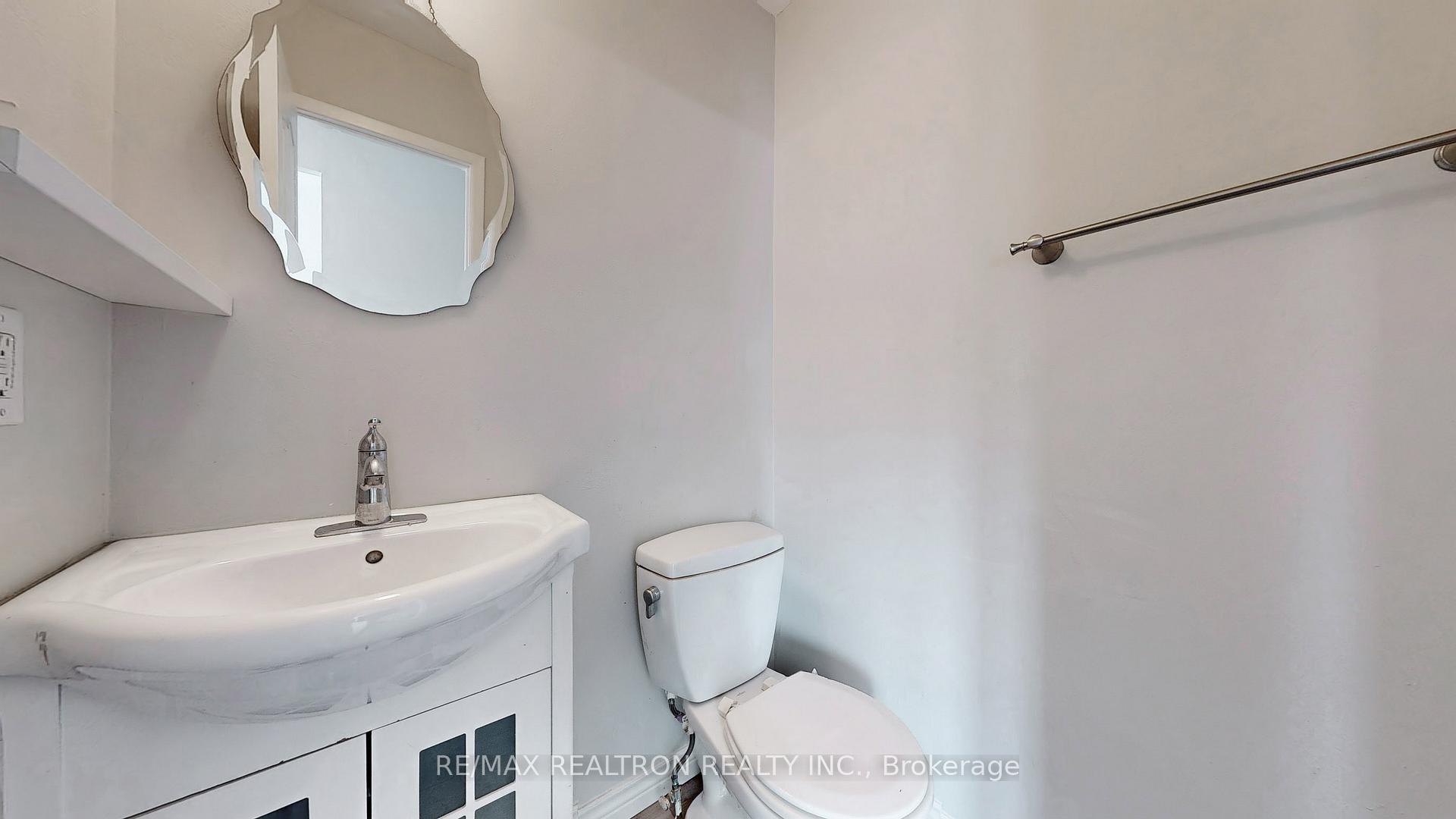 Photo 13 of Unit 60, 2079 The Collegeway Way, Mississauga, Erin Mills — HOMEH