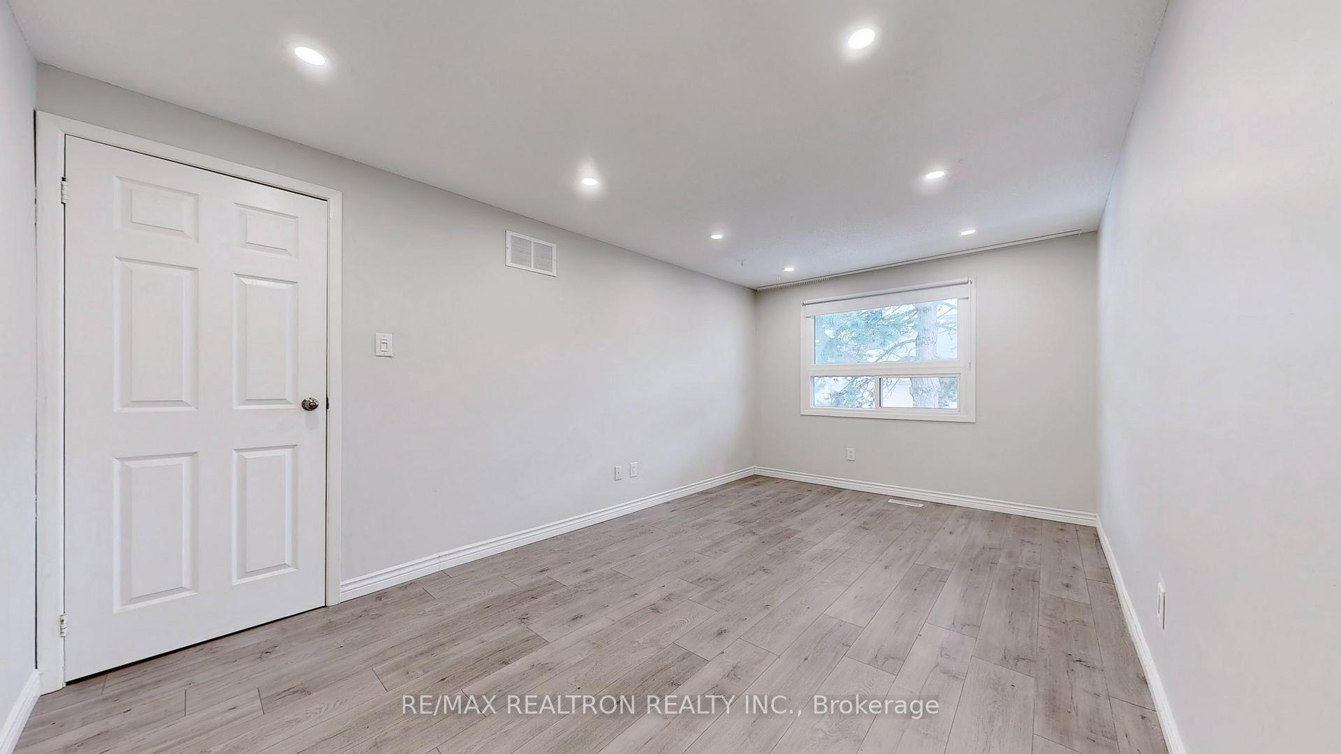 Photo 18 of Unit 60, 2079 The Collegeway Way, Mississauga, Erin Mills — HOMEH