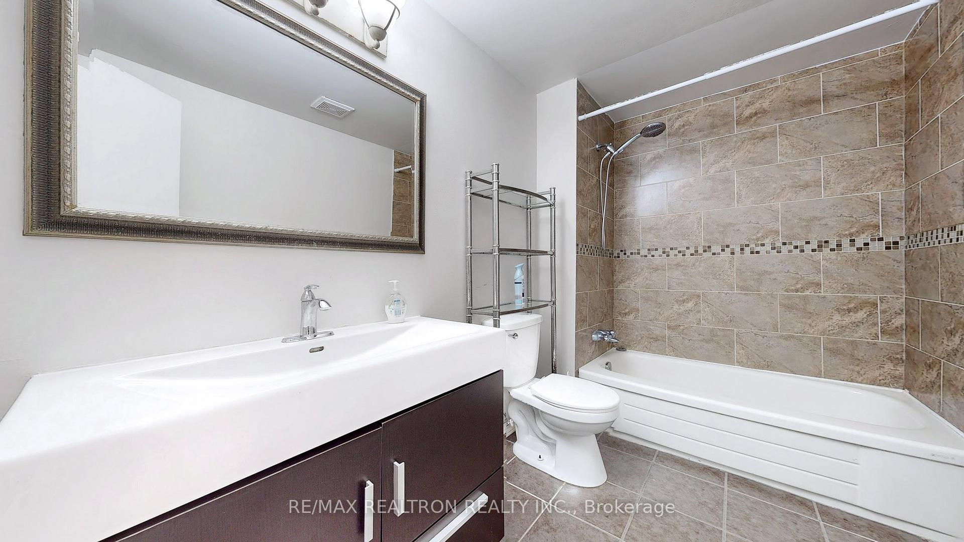 Photo 23 of Unit 60, 2079 The Collegeway Way, Mississauga, Erin Mills — HOMEH