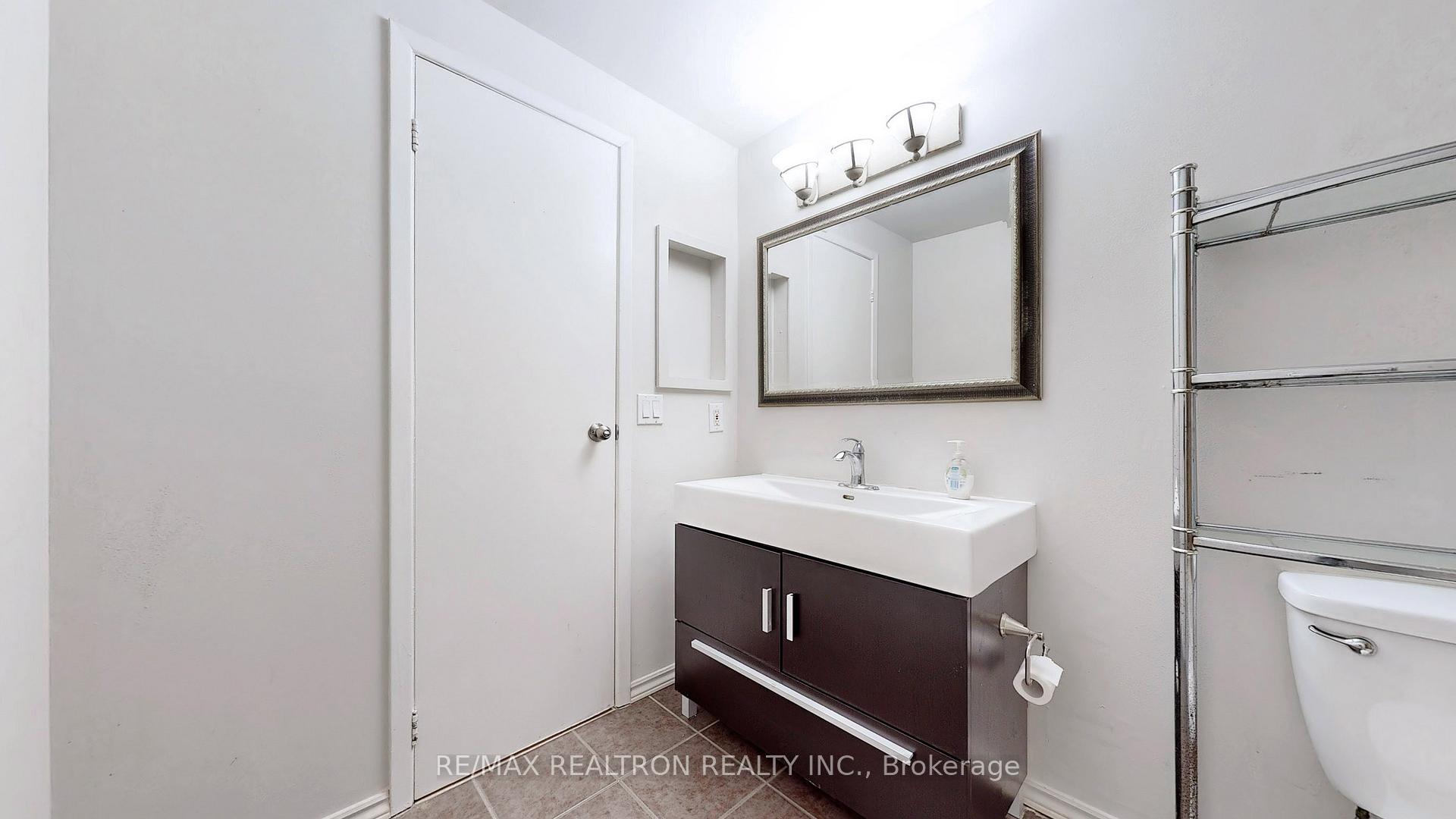 Photo 24 of Unit 60, 2079 The Collegeway Way, Mississauga, Erin Mills — HOMEH