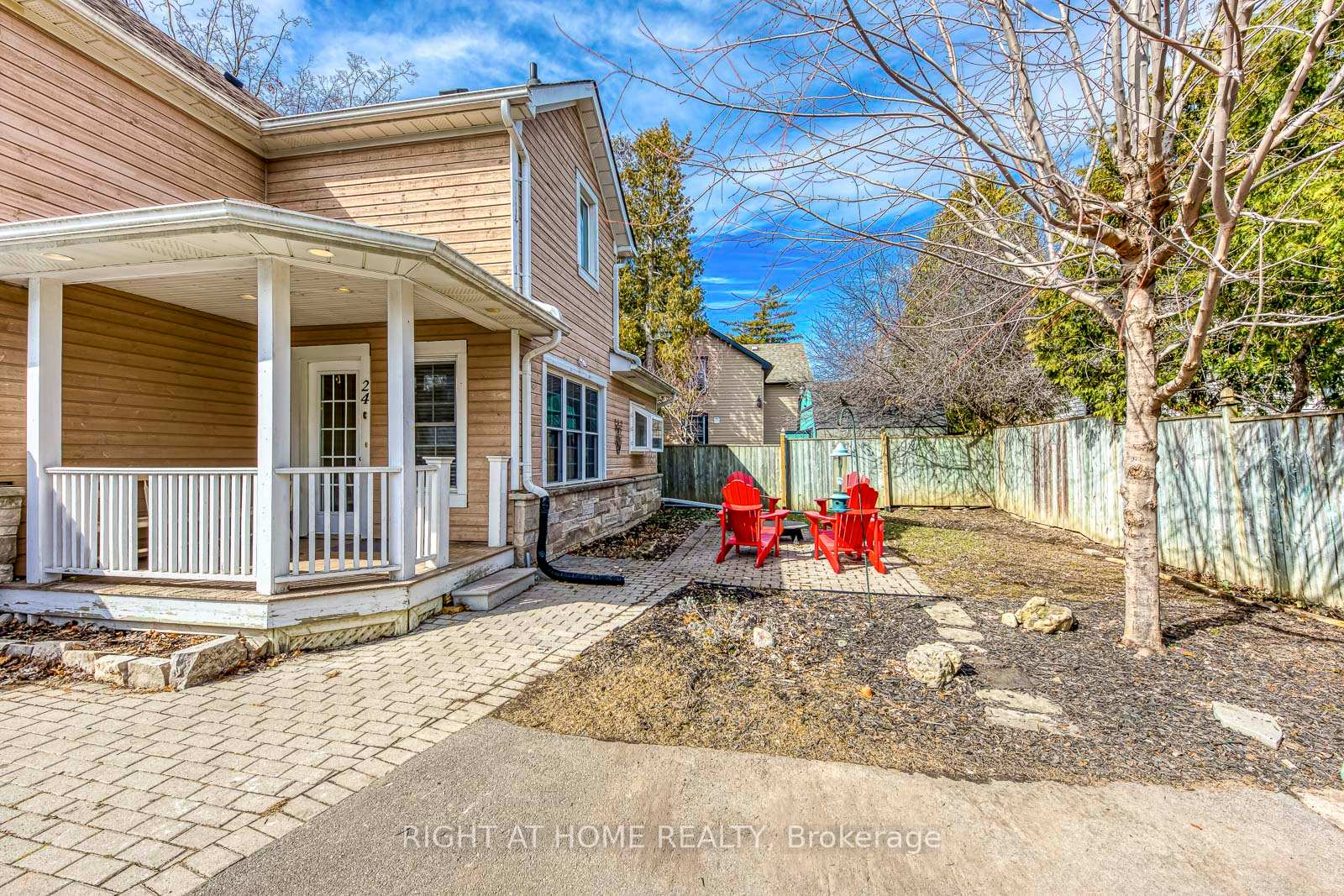 Photo 36 of 24 Mill Street N, Brampton, Downtown Brampton — HOMEH