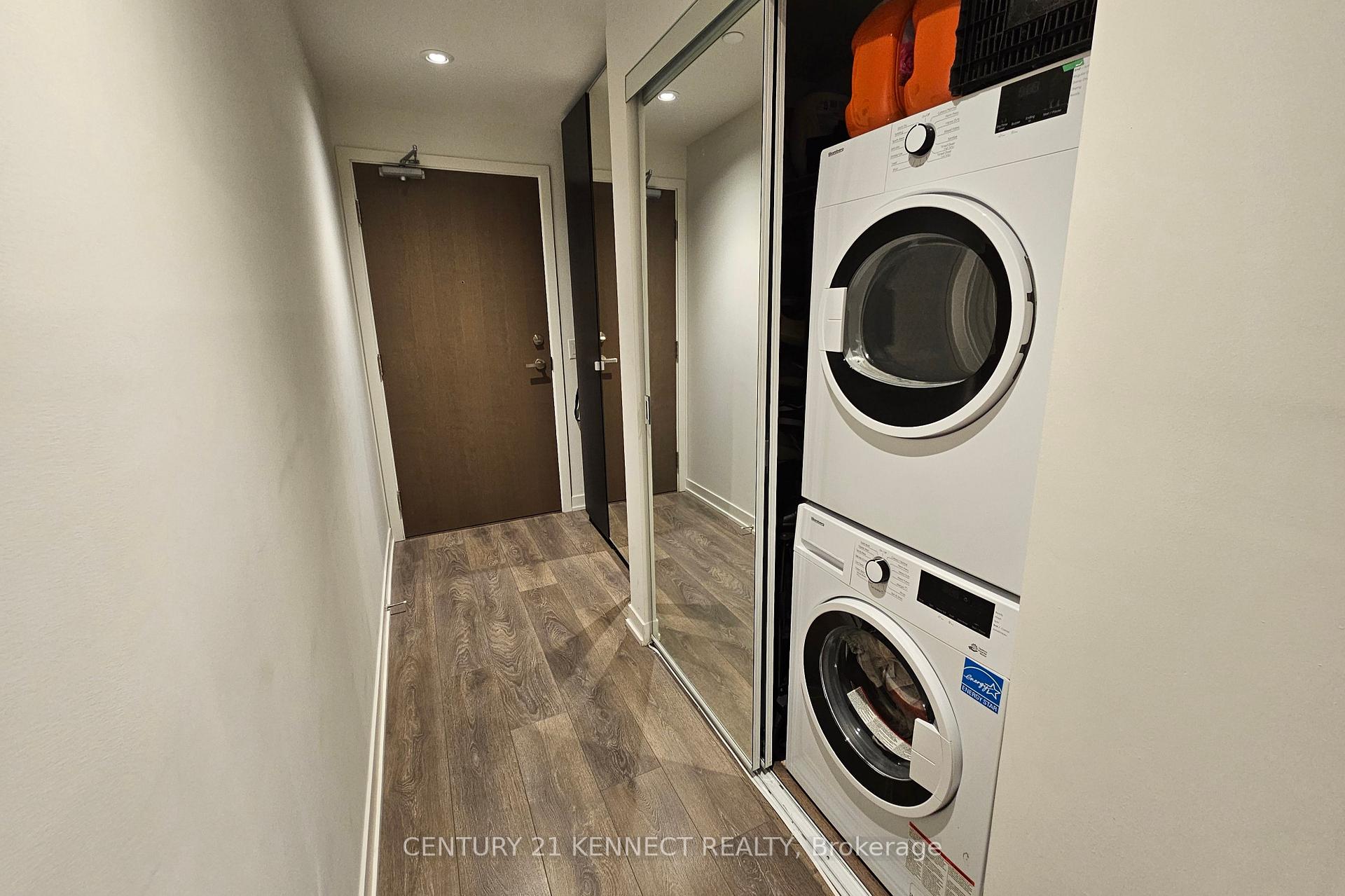Photo 10 of Unit 1407, 20 Richardson Street, Toronto, Waterfront Communities — HOMEH