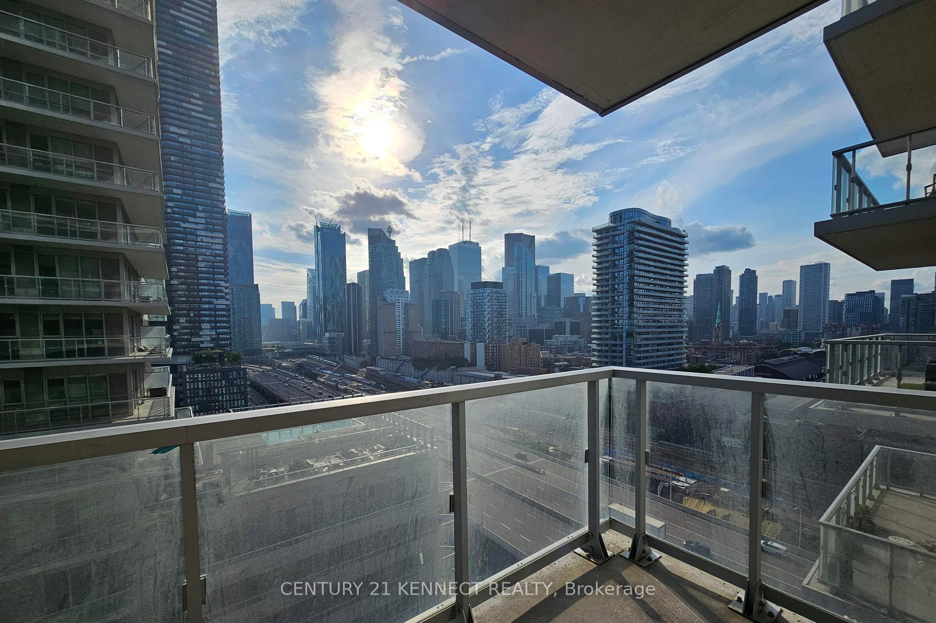 Photo 24 of Unit 1407, 20 Richardson Street, Toronto, Waterfront Communities — HOMEH