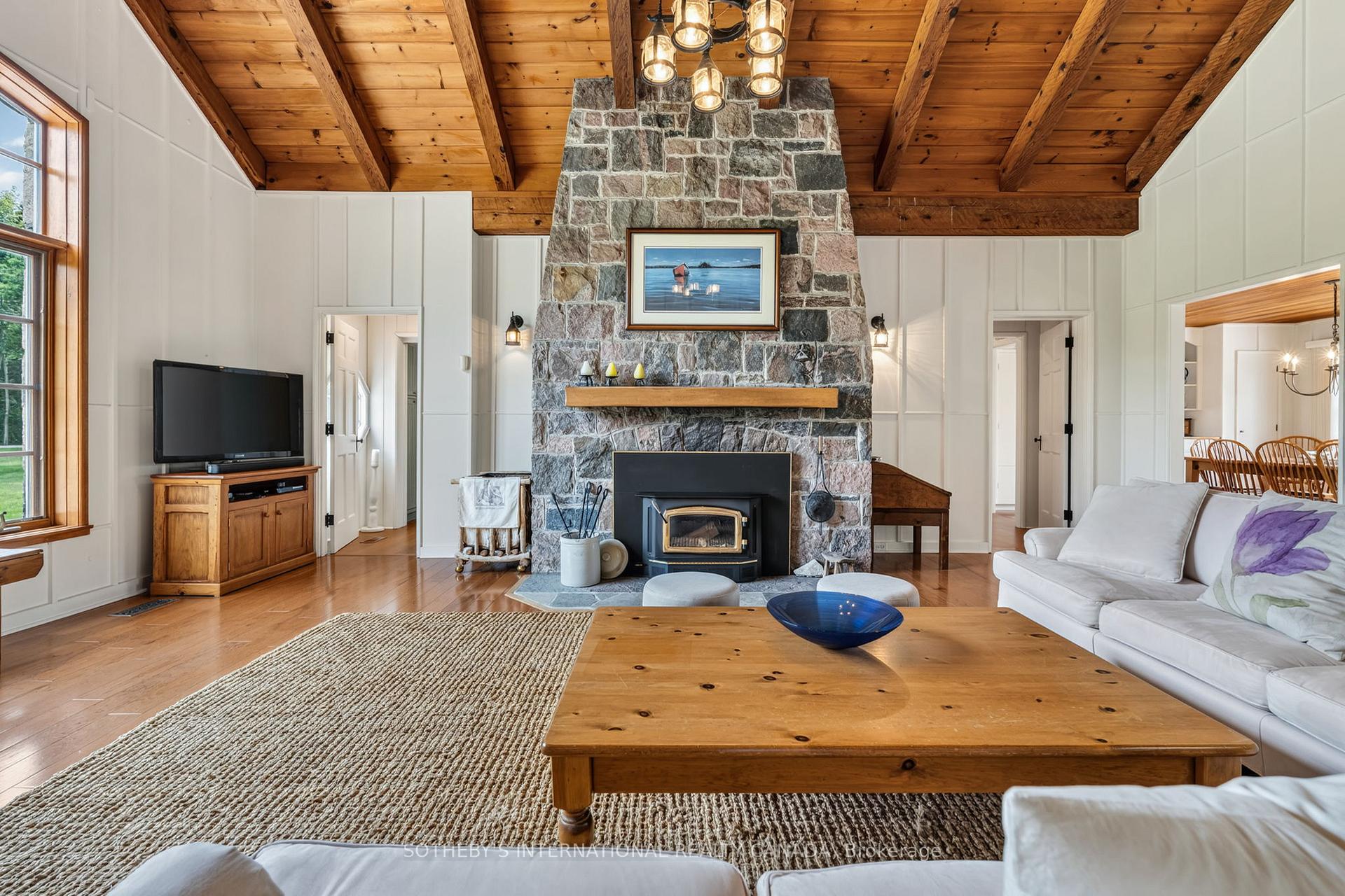 Photo 19 of 101 Ridge Drive, Kawartha Lakes, Bexley — HOMEH