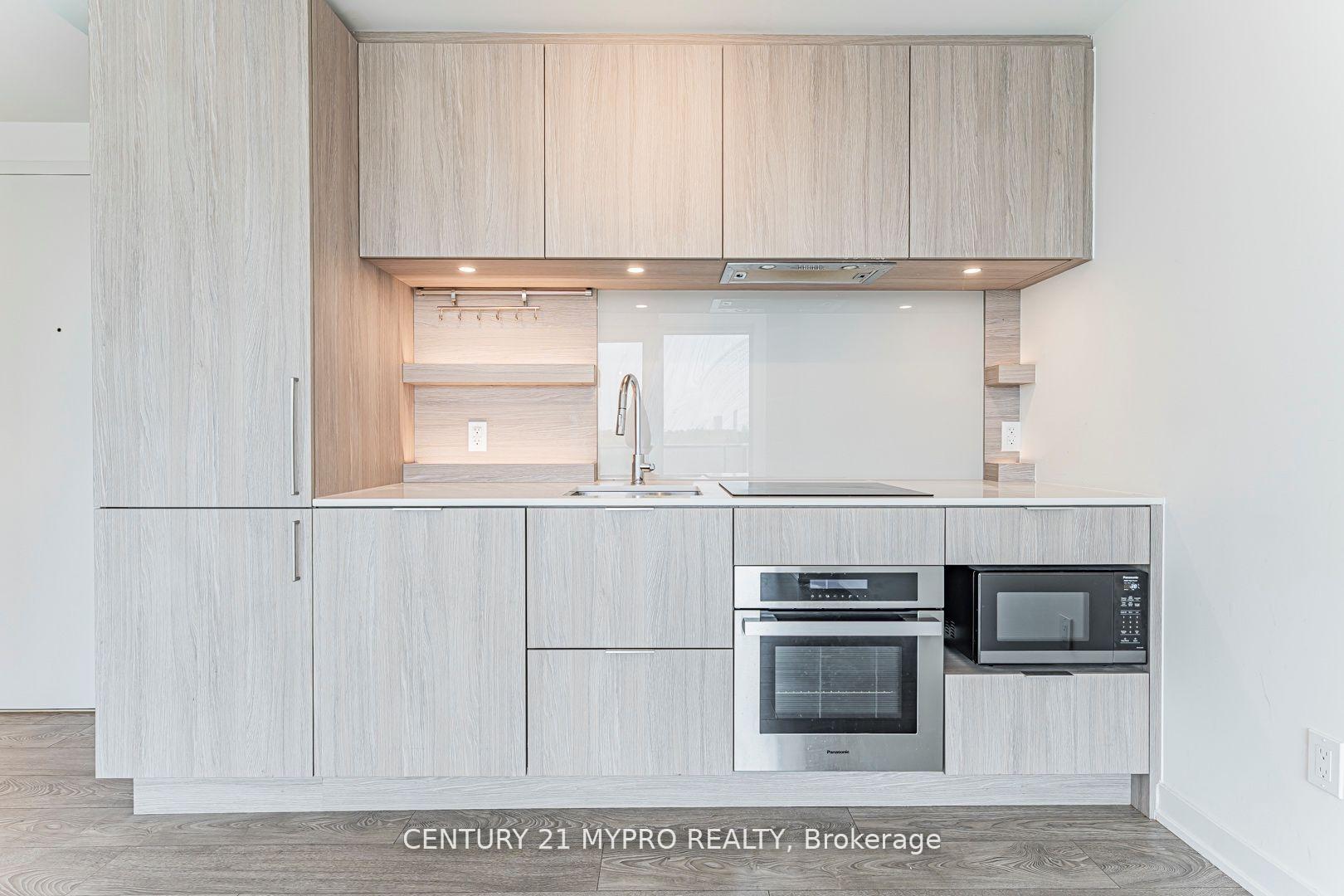 Photo 9 of Unit 520, 28 Ann Street, Mississauga, Port Credit — HOMEH