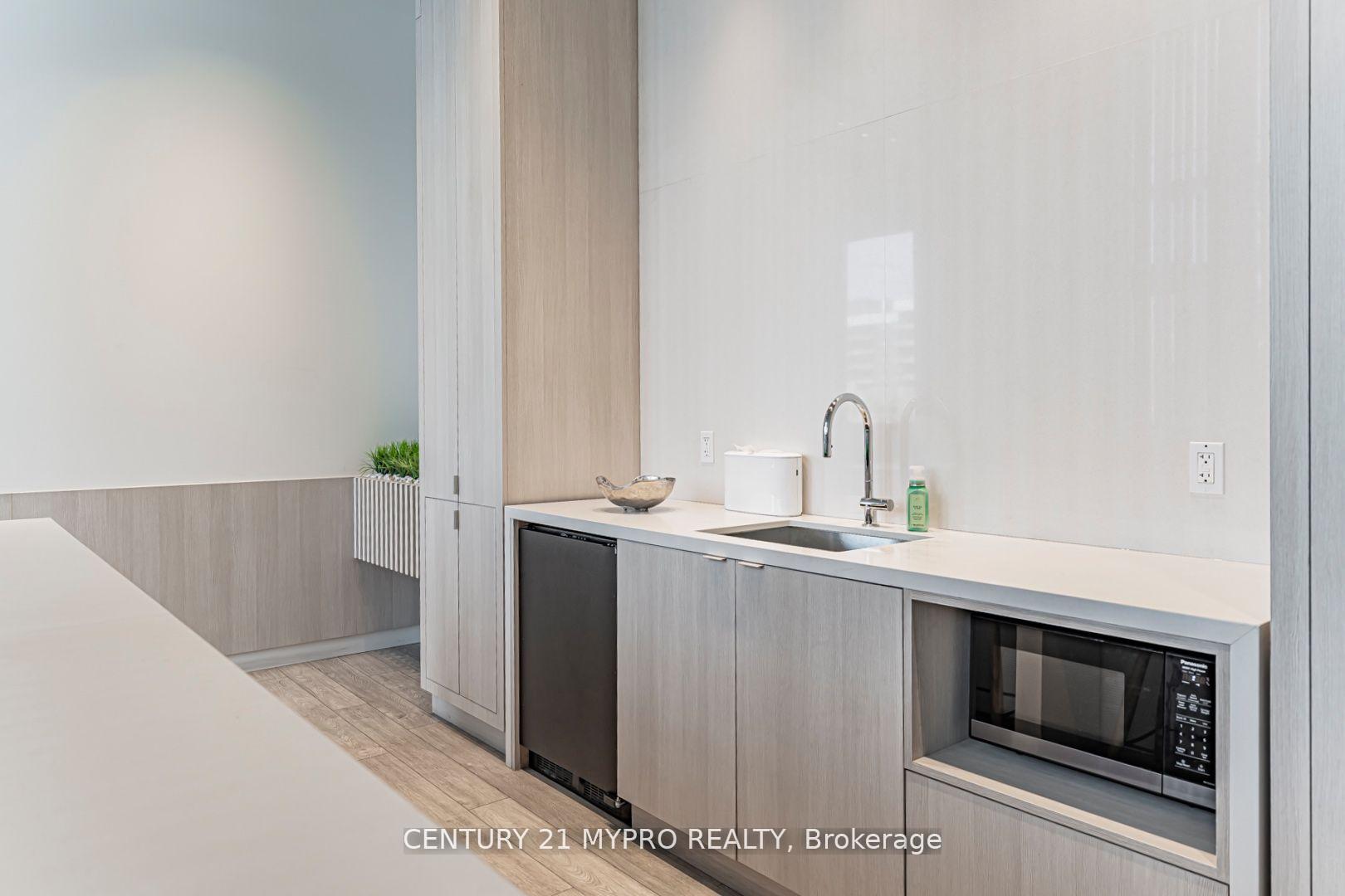 Photo 33 of Unit 520, 28 Ann Street, Mississauga, Port Credit — HOMEH