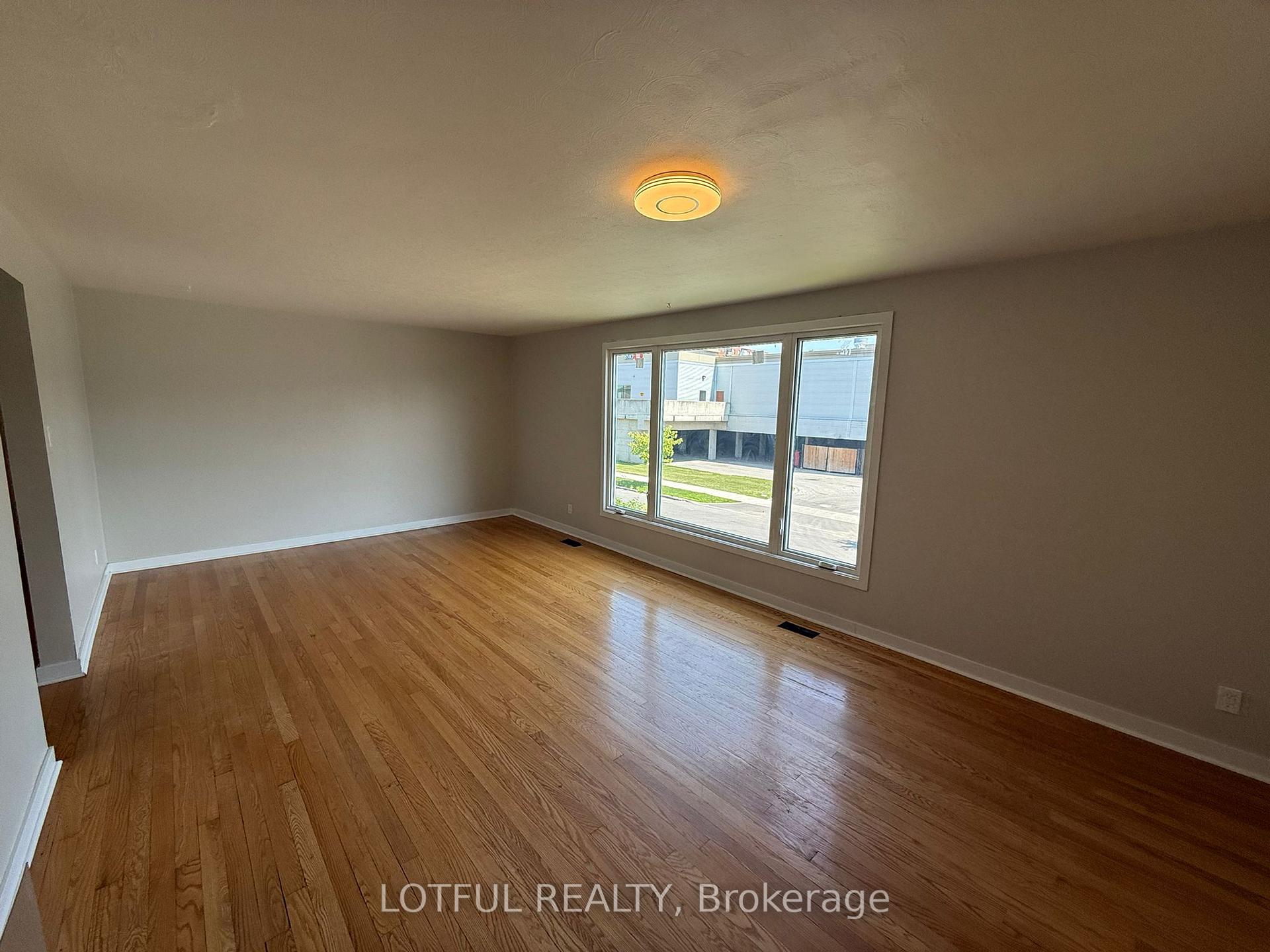Photo 5 of Unit A, 2647 Priscilla Street, Ottawa, Britannia — HOMEH