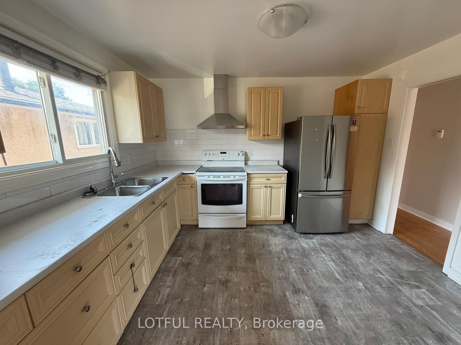 Photo 7 of Unit A, 2647 Priscilla Street, Ottawa, Britannia — HOMEH