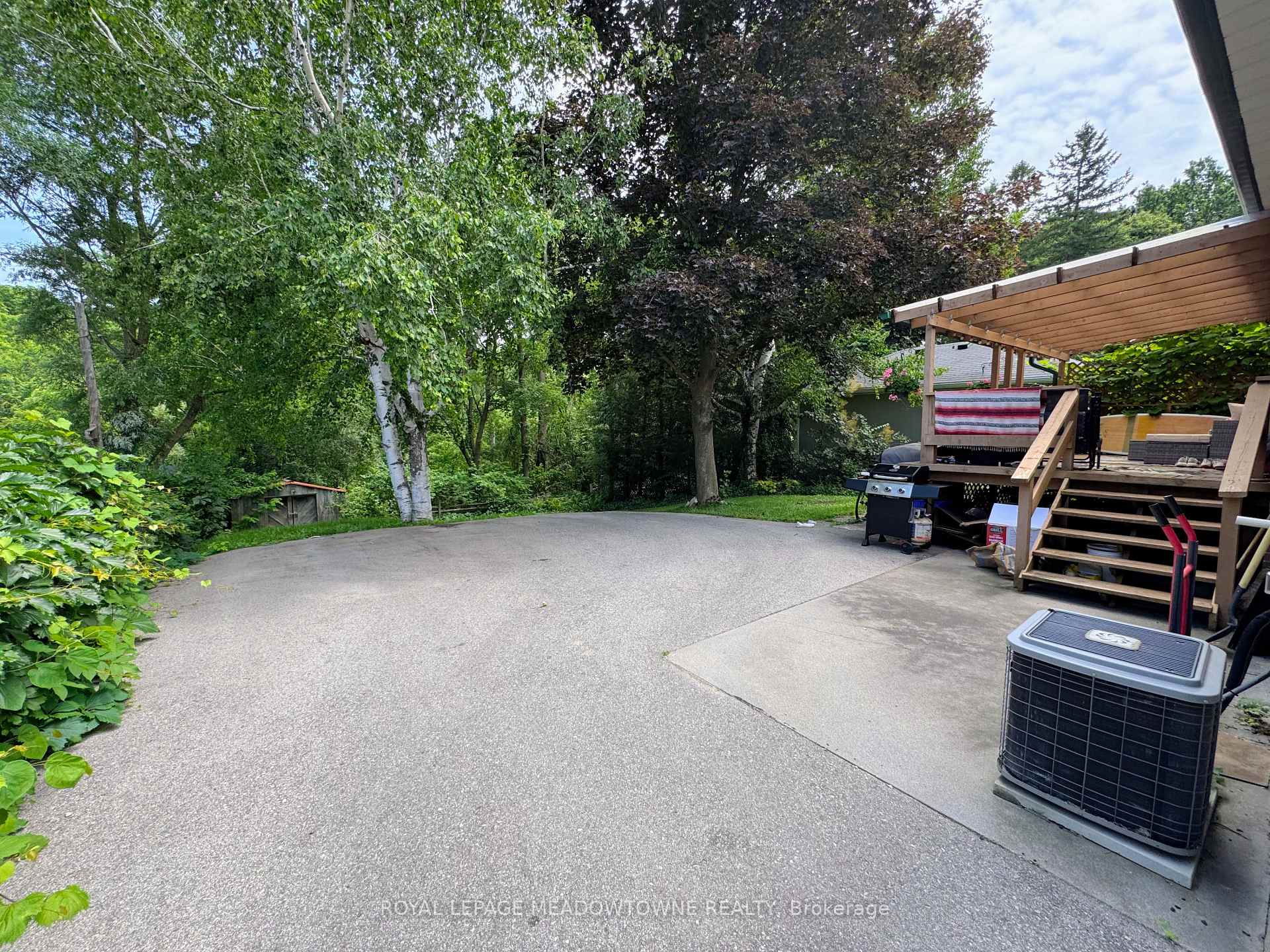 Photo 6 of Unit Bsmt, 54 Hewson Crescent, Halton Hills, Georgetown — HOMEH