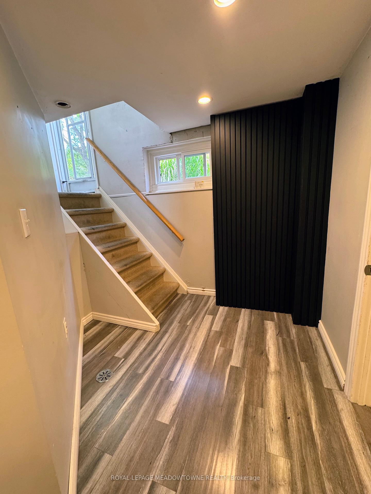 Photo 7 of Unit Bsmt, 54 Hewson Crescent, Halton Hills, Georgetown — HOMEH