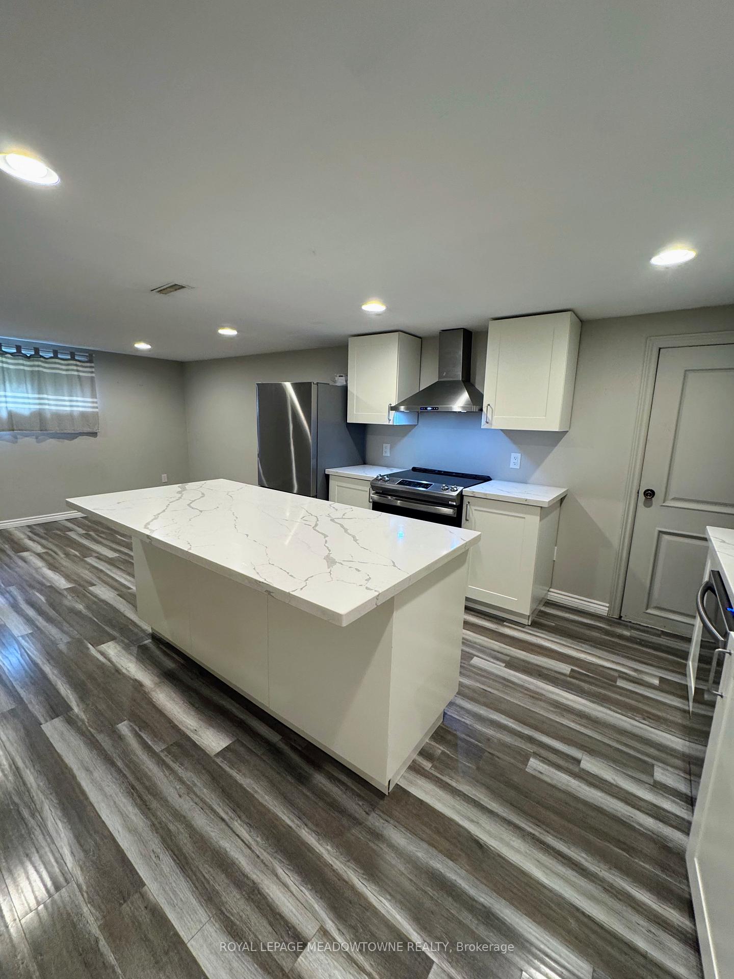 Photo 13 of Unit Bsmt, 54 Hewson Crescent, Halton Hills, Georgetown — HOMEH