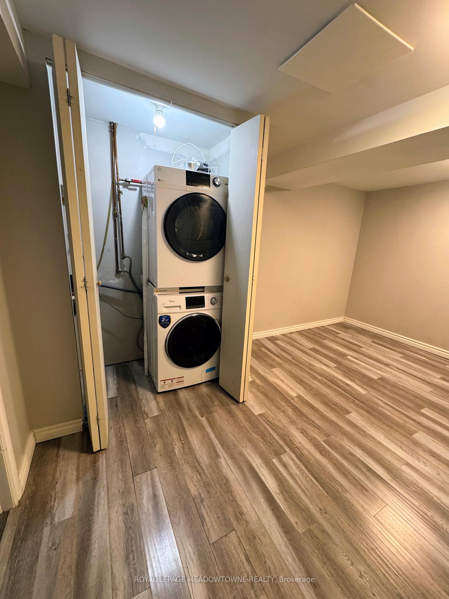 Photo 26 of Unit Bsmt, 54 Hewson Crescent, Halton Hills, Georgetown — HOMEH