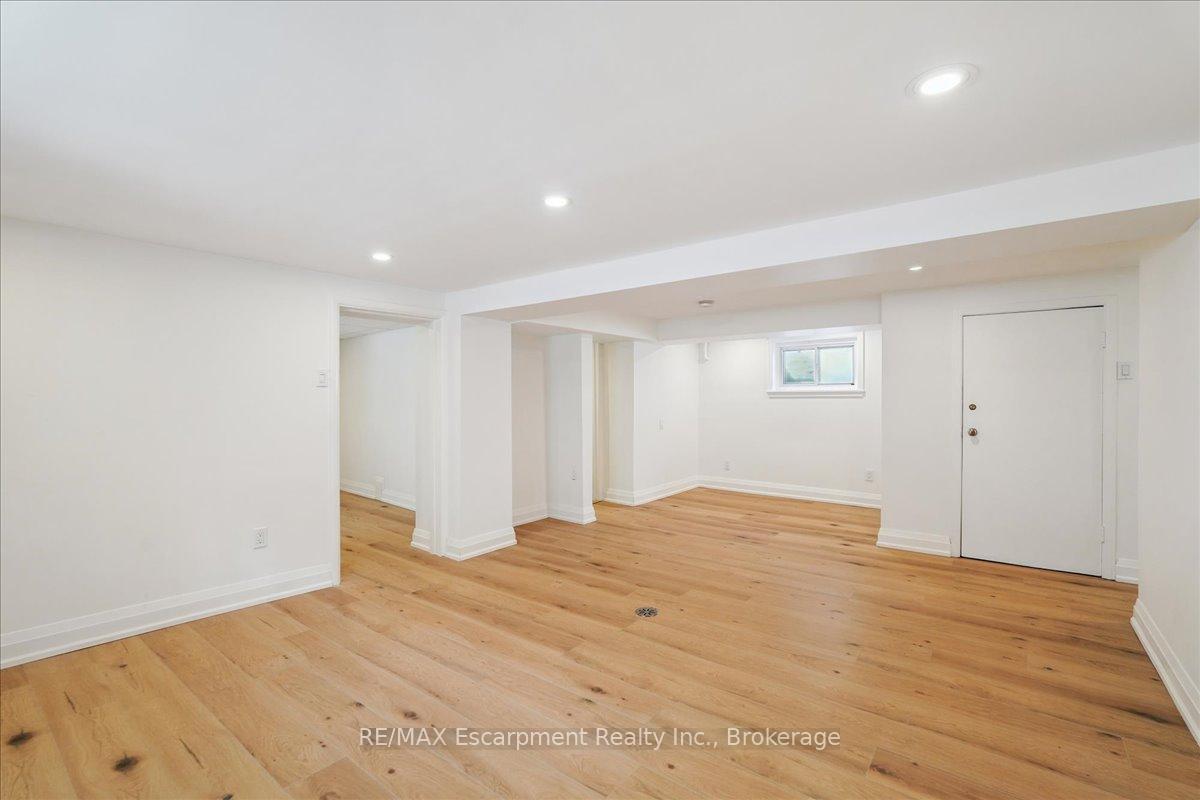 Photo 19 of 135 Deane Avenue, Oakville, Central — HOMEH