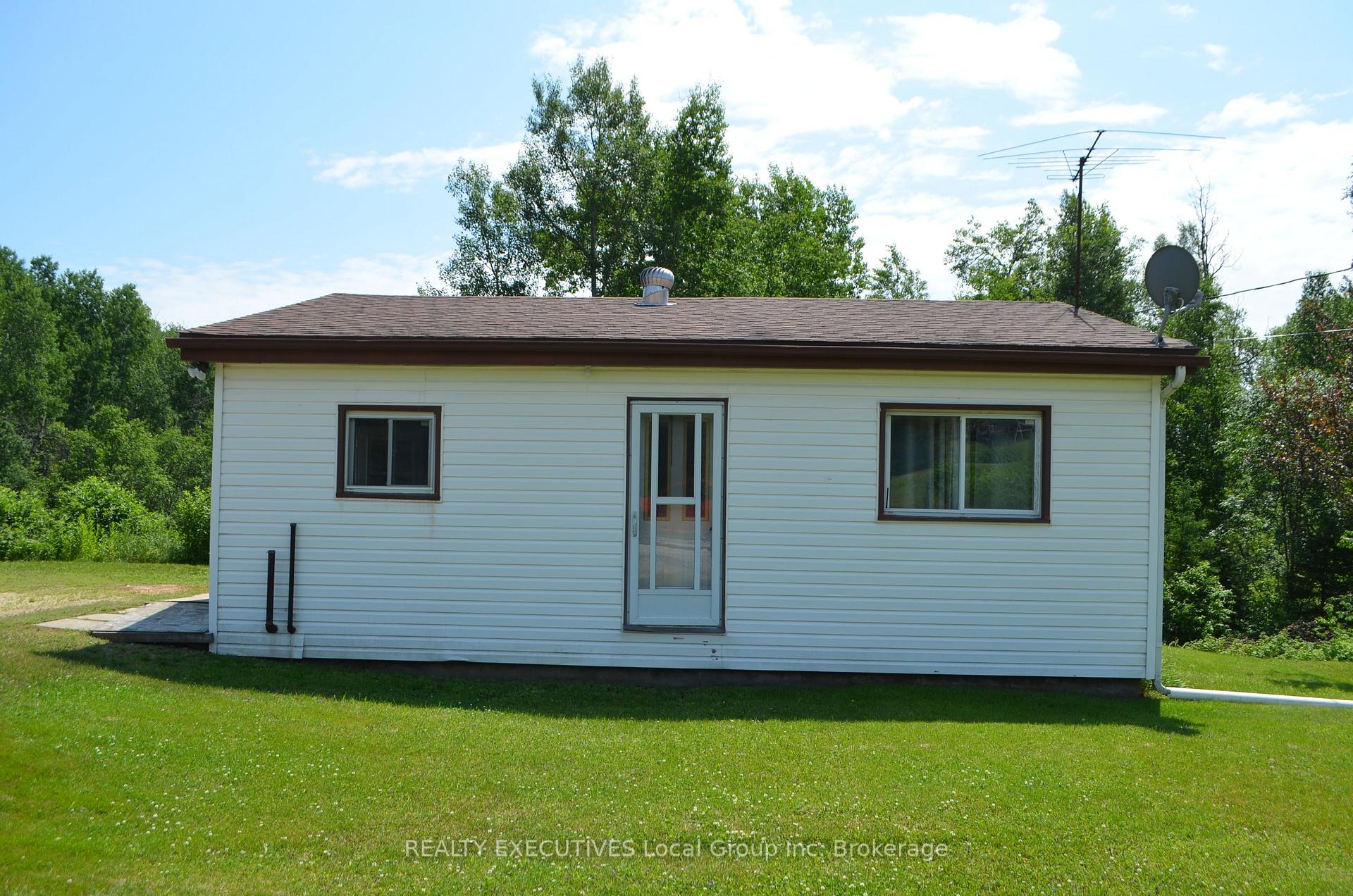 Front of 9449 Highway 63