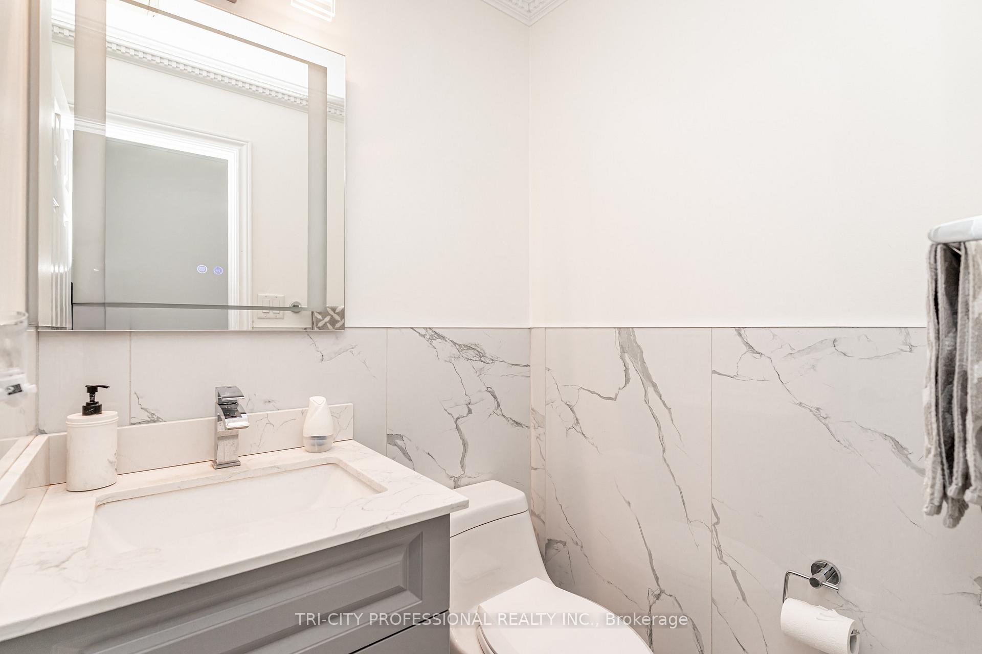 Photo 19 of 2 Burnley Place, Brampton, Heart Lake West — HOMEH