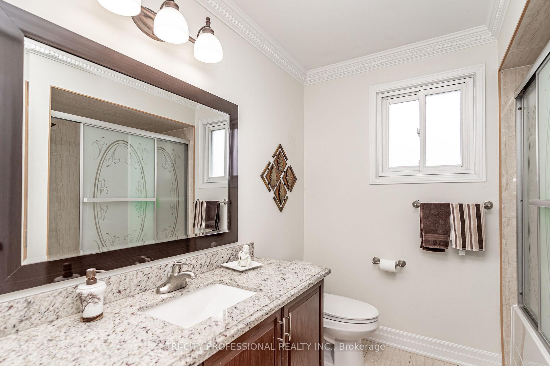 Photo 31 of 2 Burnley Place, Brampton, Heart Lake West — HOMEH