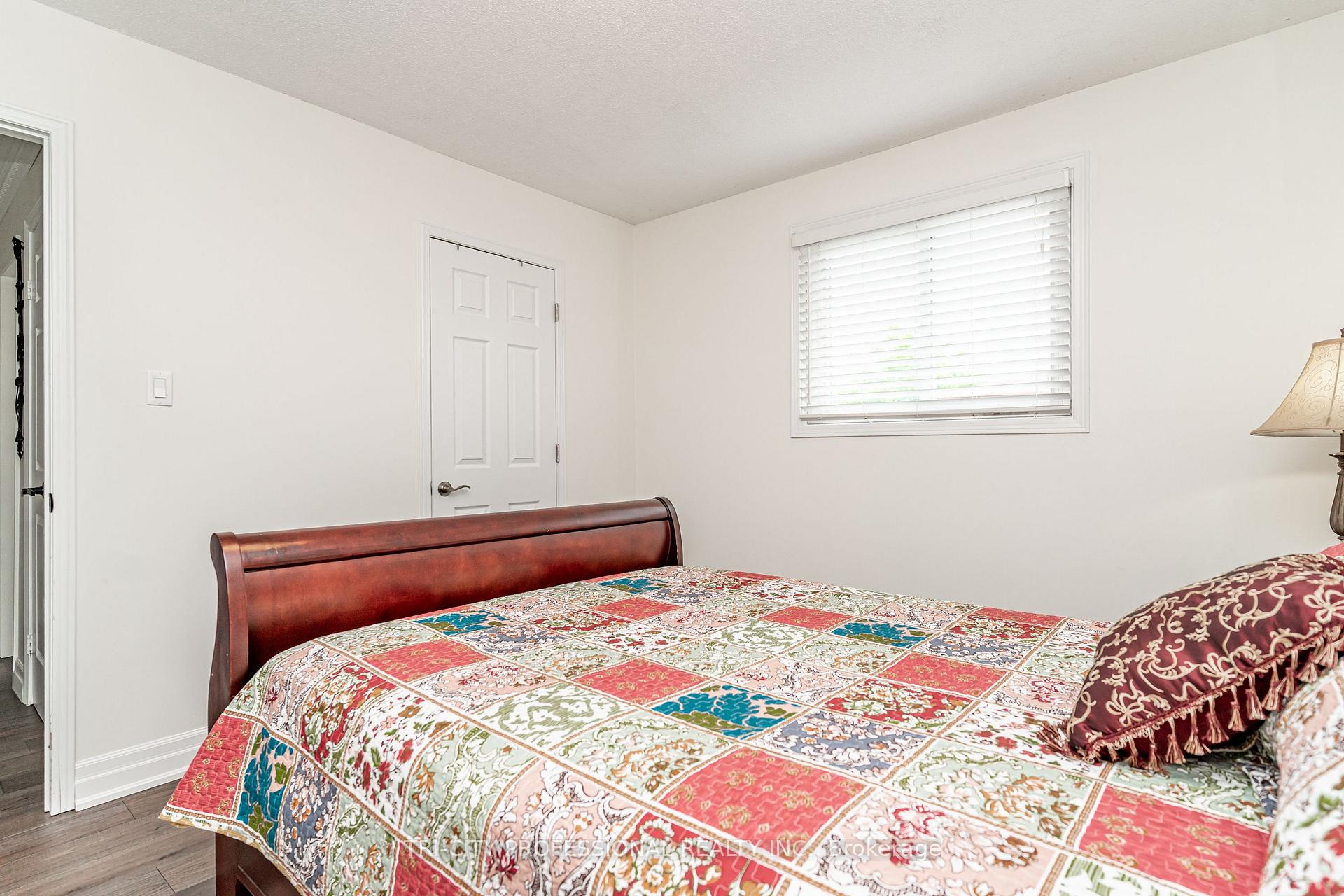 Photo 33 of 2 Burnley Place, Brampton, Heart Lake West — HOMEH