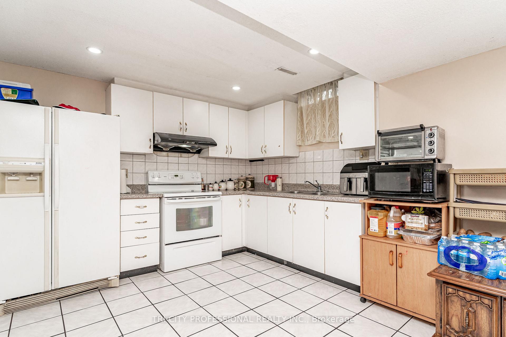 Photo 39 of 2 Burnley Place, Brampton, Heart Lake West — HOMEH