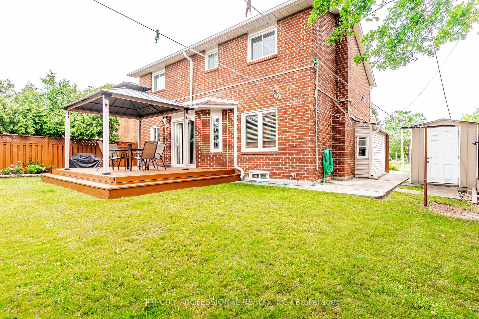 Photo 43 of 2 Burnley Place, Brampton, Heart Lake West — HOMEH