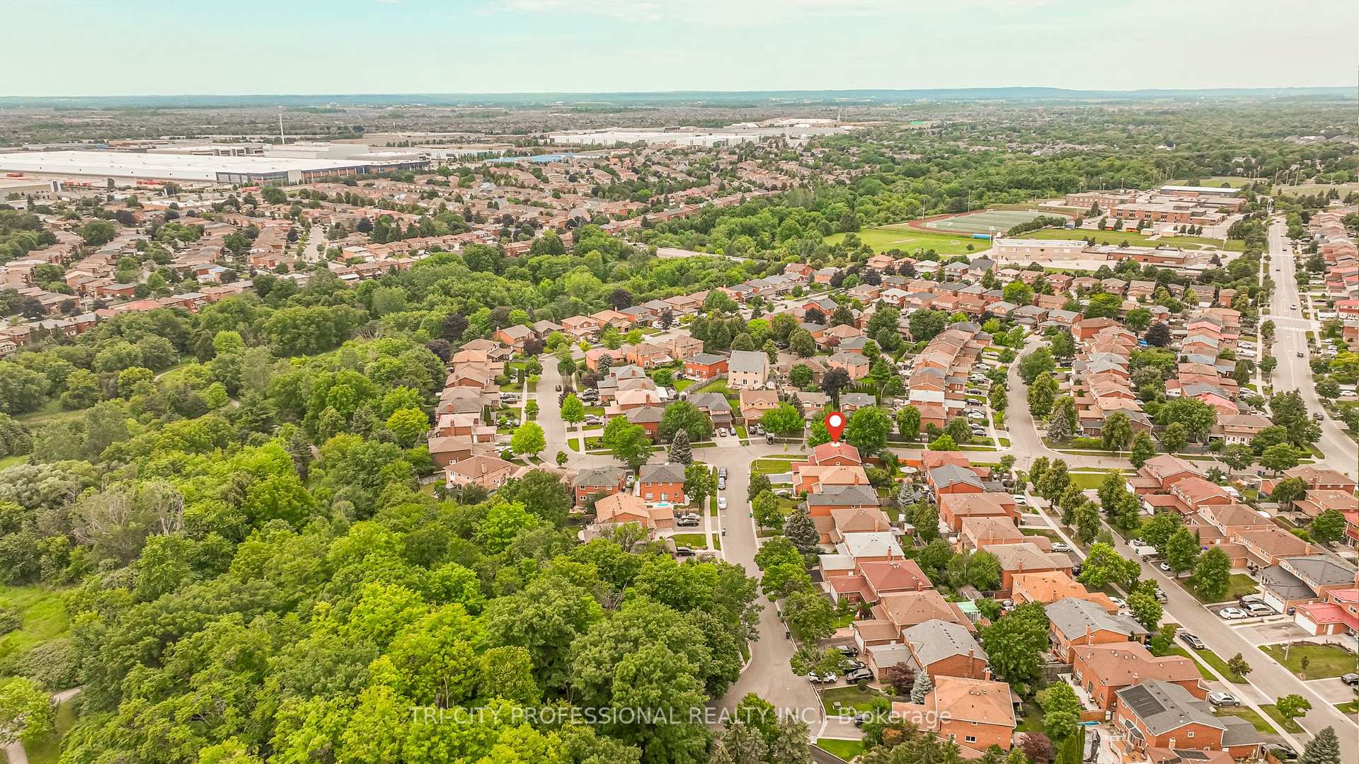 Photo 48 of 2 Burnley Place, Brampton, Heart Lake West — HOMEH