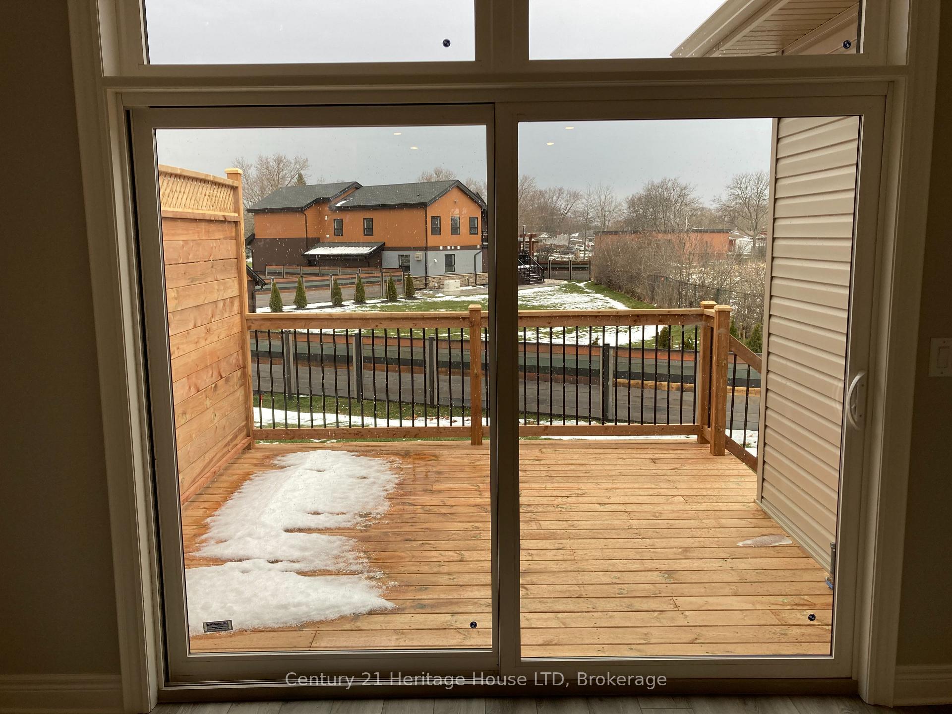 Photo 8 of 8427 Willoughby Drive E, Niagara Falls, Chippawa — HOMEH