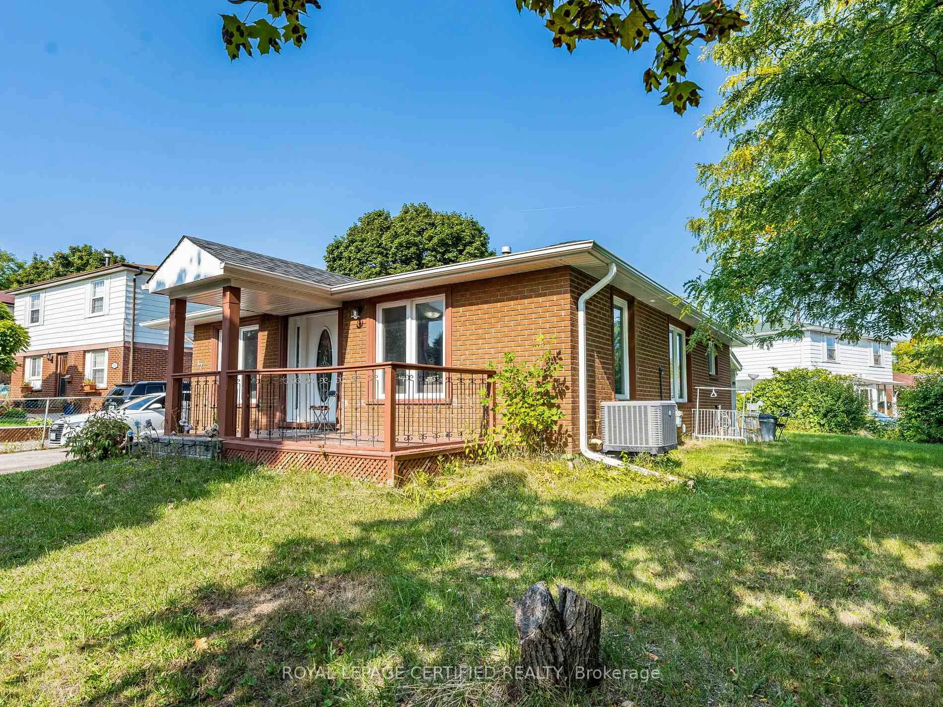 Photo 3 of 82 Crow Trail, Scarborough, Malvern — HOMEH