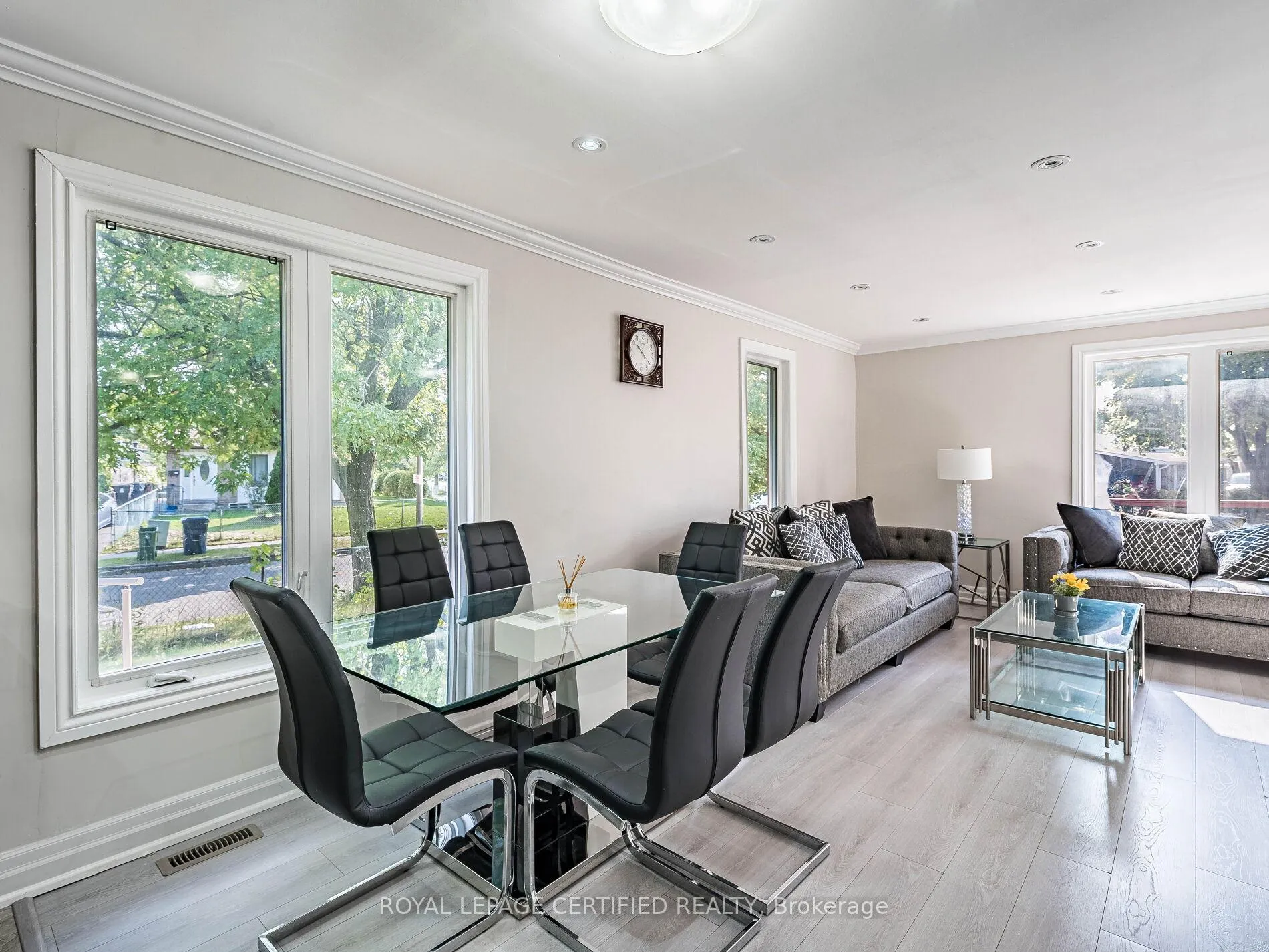 Photo 10 of 82 Crow Trail, Scarborough, Malvern — HOMEH
