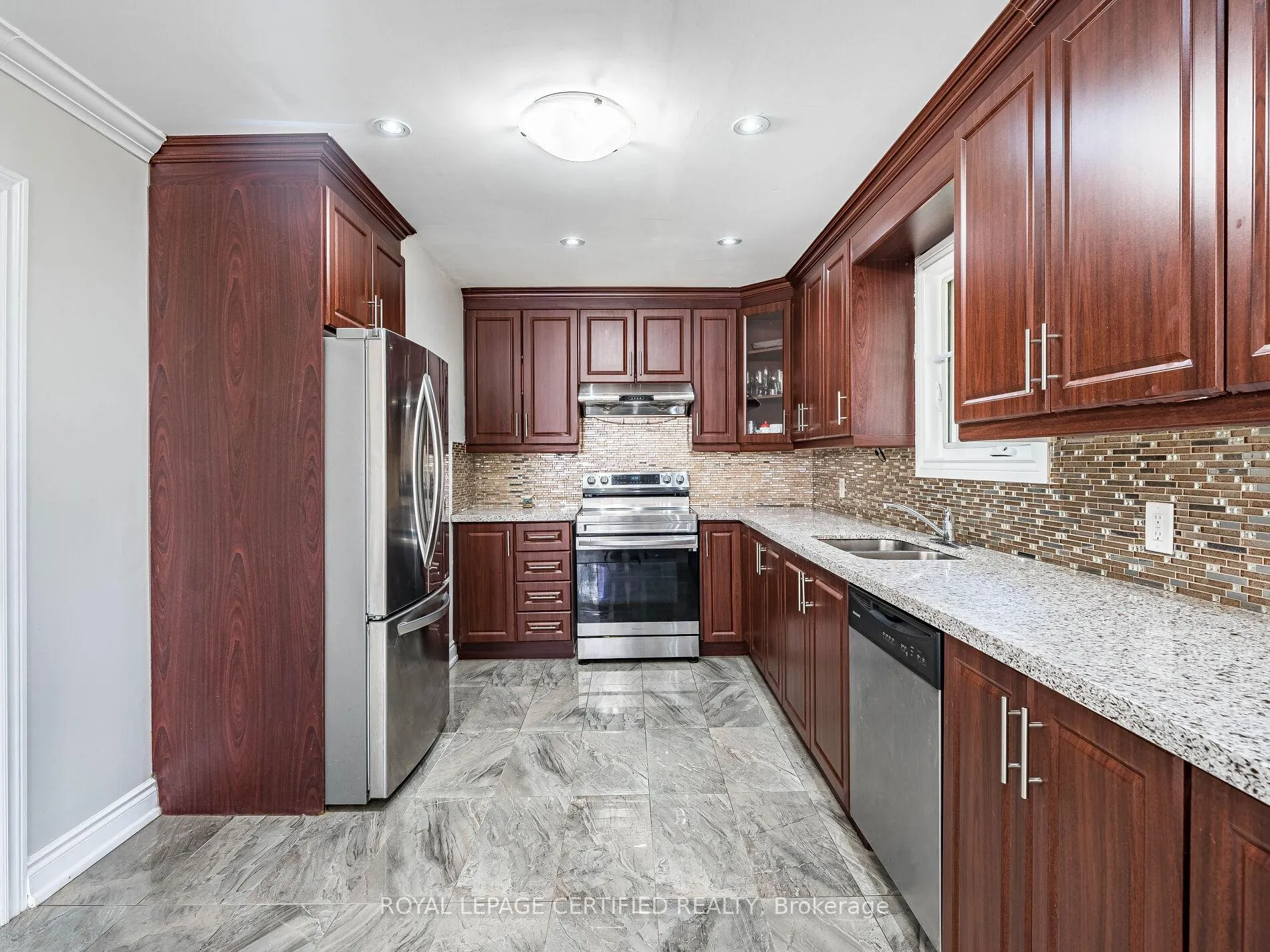 Photo 12 of 82 Crow Trail, Scarborough, Malvern — HOMEH