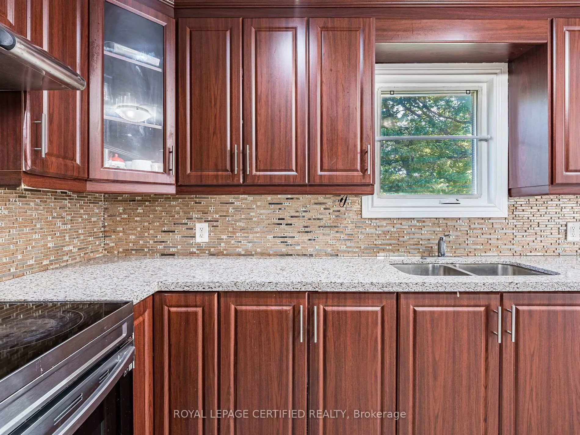 Photo 16 of 82 Crow Trail, Scarborough, Malvern — HOMEH
