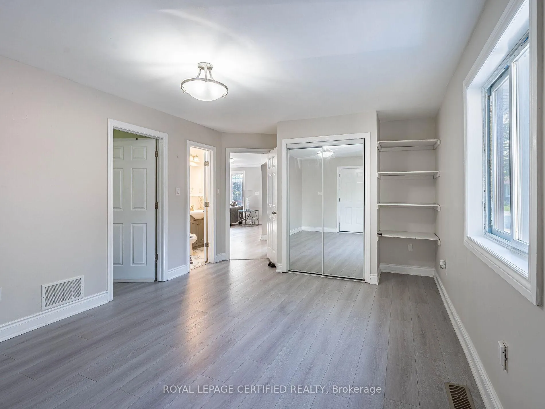 Photo 20 of 82 Crow Trail, Scarborough, Malvern — HOMEH