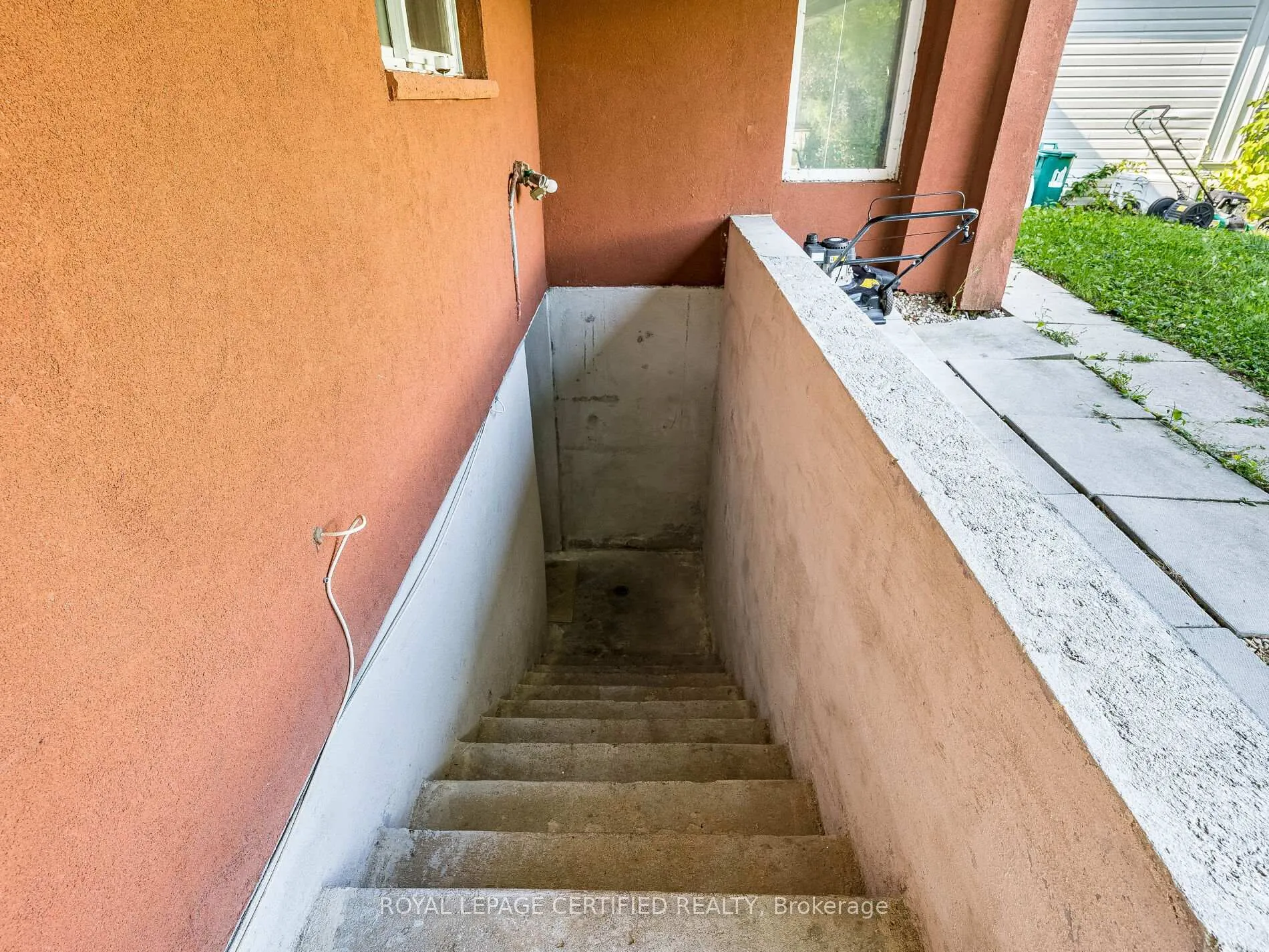 Photo 31 of 82 Crow Trail, Scarborough, Malvern — HOMEH