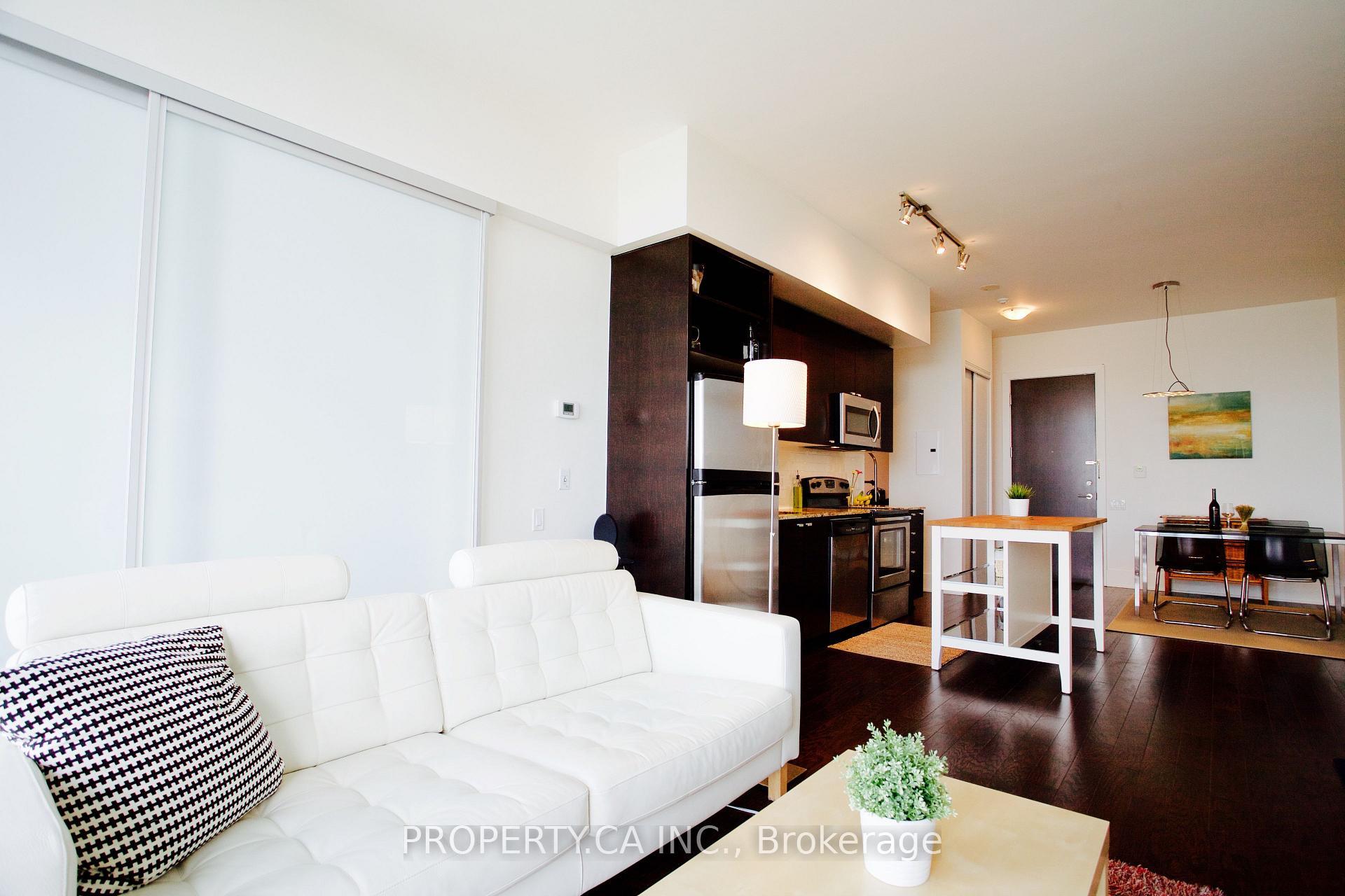 Photo 4 of Unit 2815, 103 The Queensway, Toronto, High Park-Swansea — HOMEH