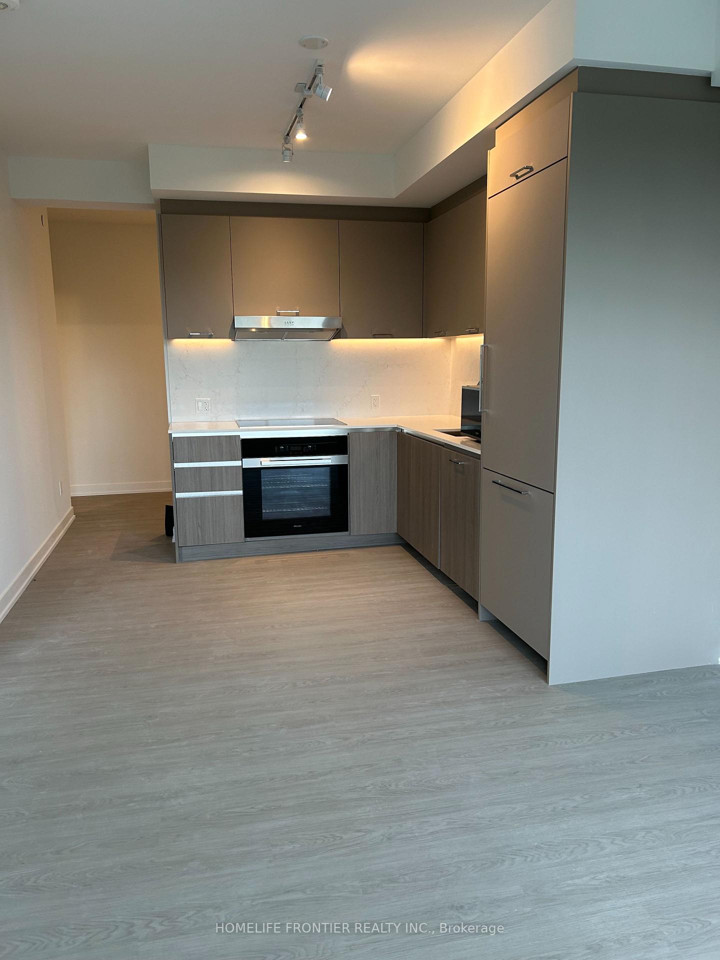 Photo 4 of Unit 315, 8188 Yonge Street, Vaughan, Uplands — HOMEH