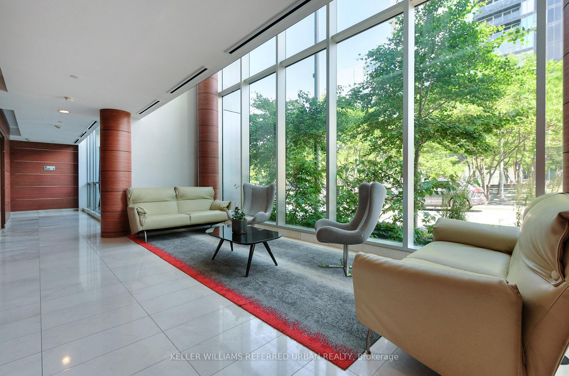Photo 5 of Unit N817, 120 Bayview Avenue, Toronto, Waterfront Communities — HOMEH