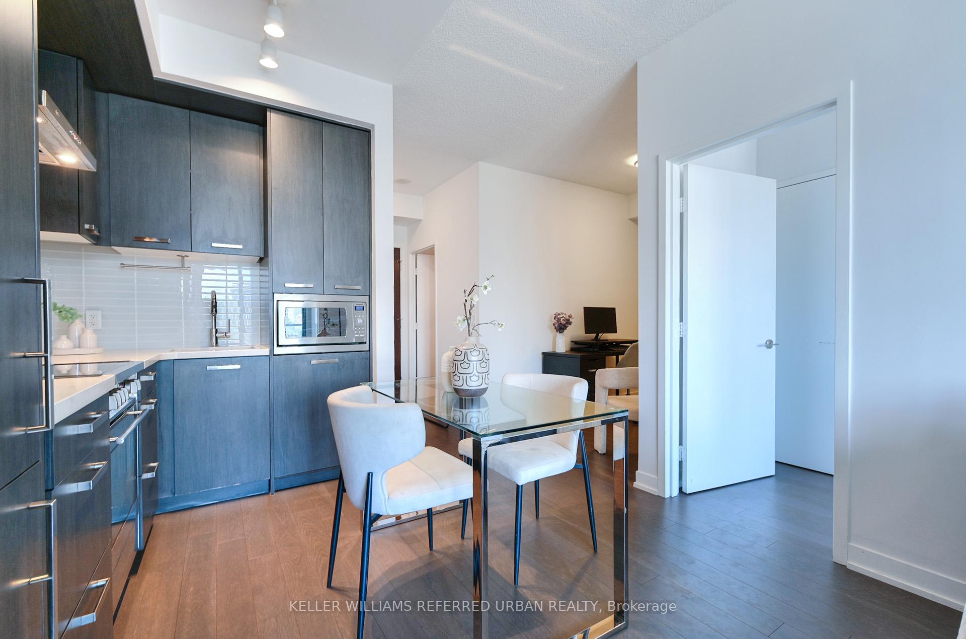 Photo 13 of Unit N817, 120 Bayview Avenue, Toronto, Waterfront Communities — HOMEH