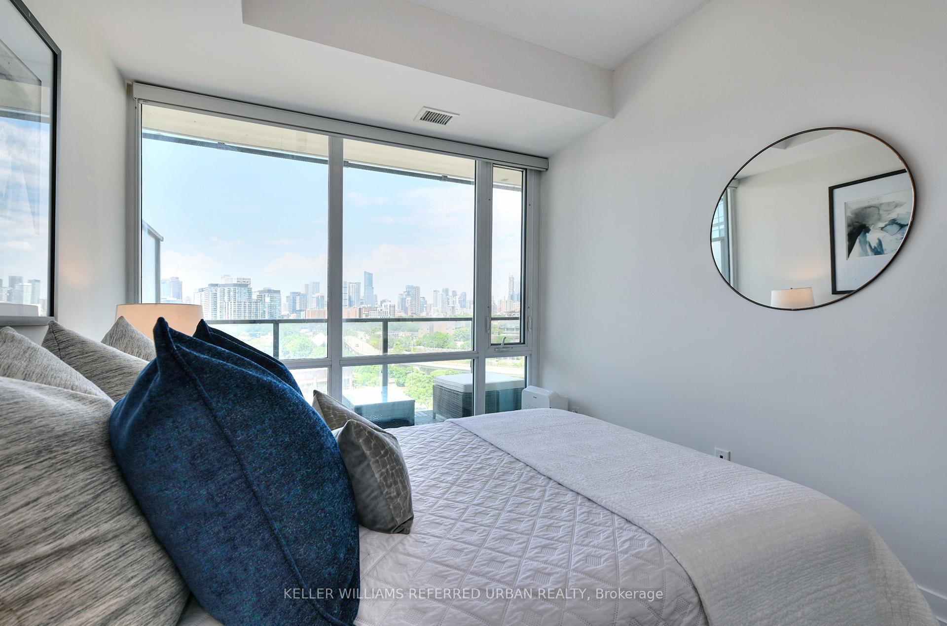 Photo 21 of Unit N817, 120 Bayview Avenue, Toronto, Waterfront Communities — HOMEH