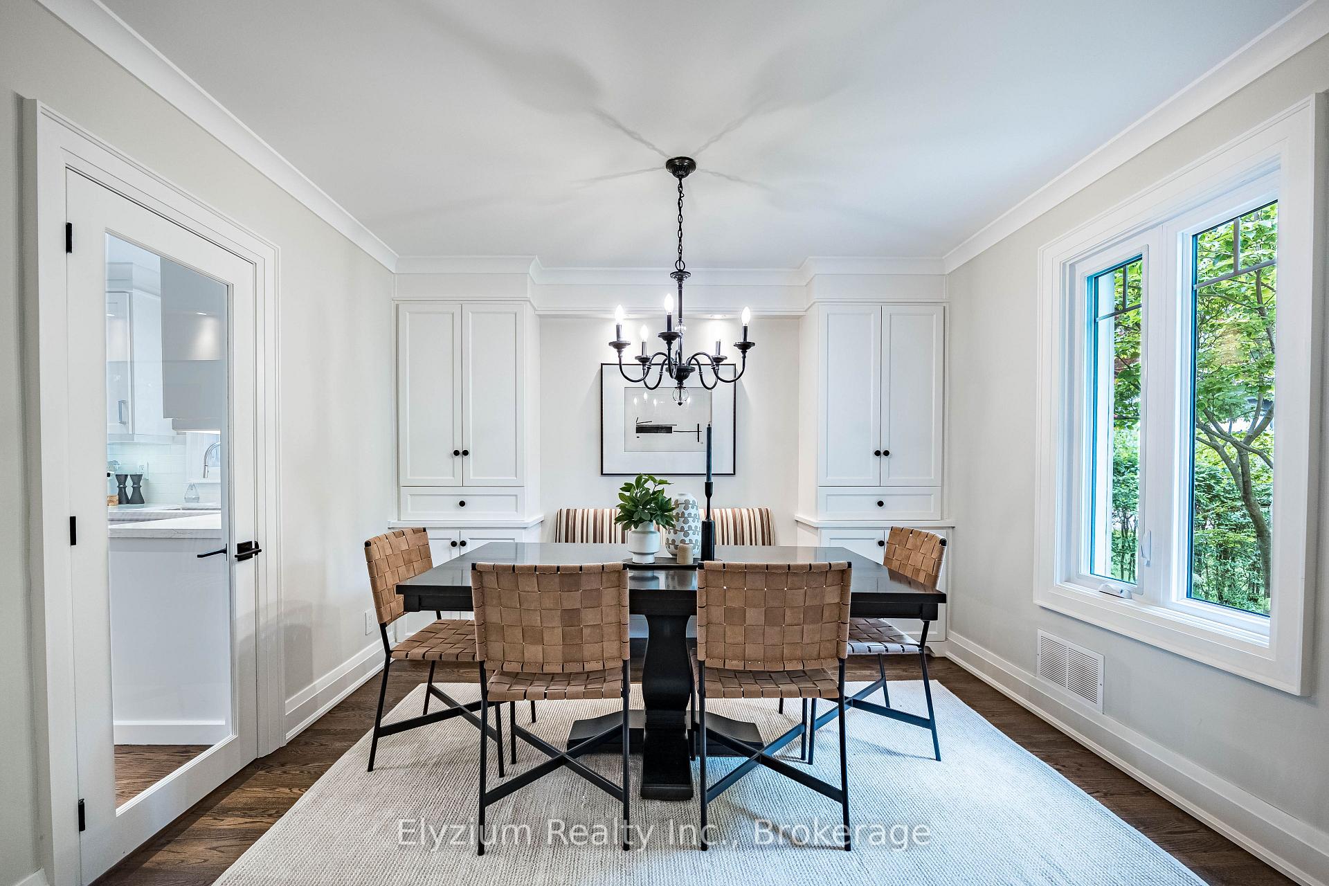 Photo 6 of 2181 Harcourt Crescent, Mississauga, Lakeview — HOMEH