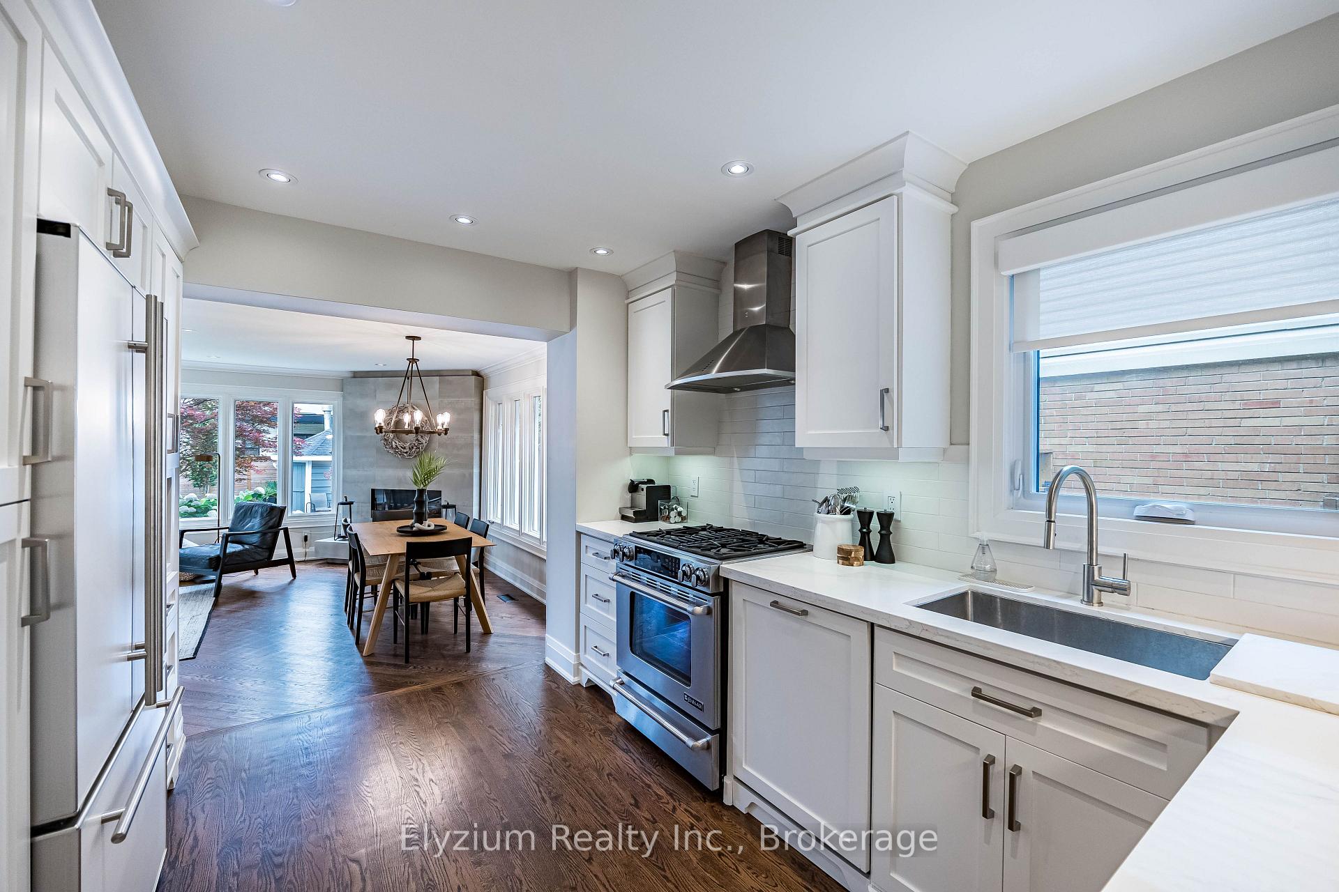 Photo 10 of 2181 Harcourt Crescent, Mississauga, Lakeview — HOMEH
